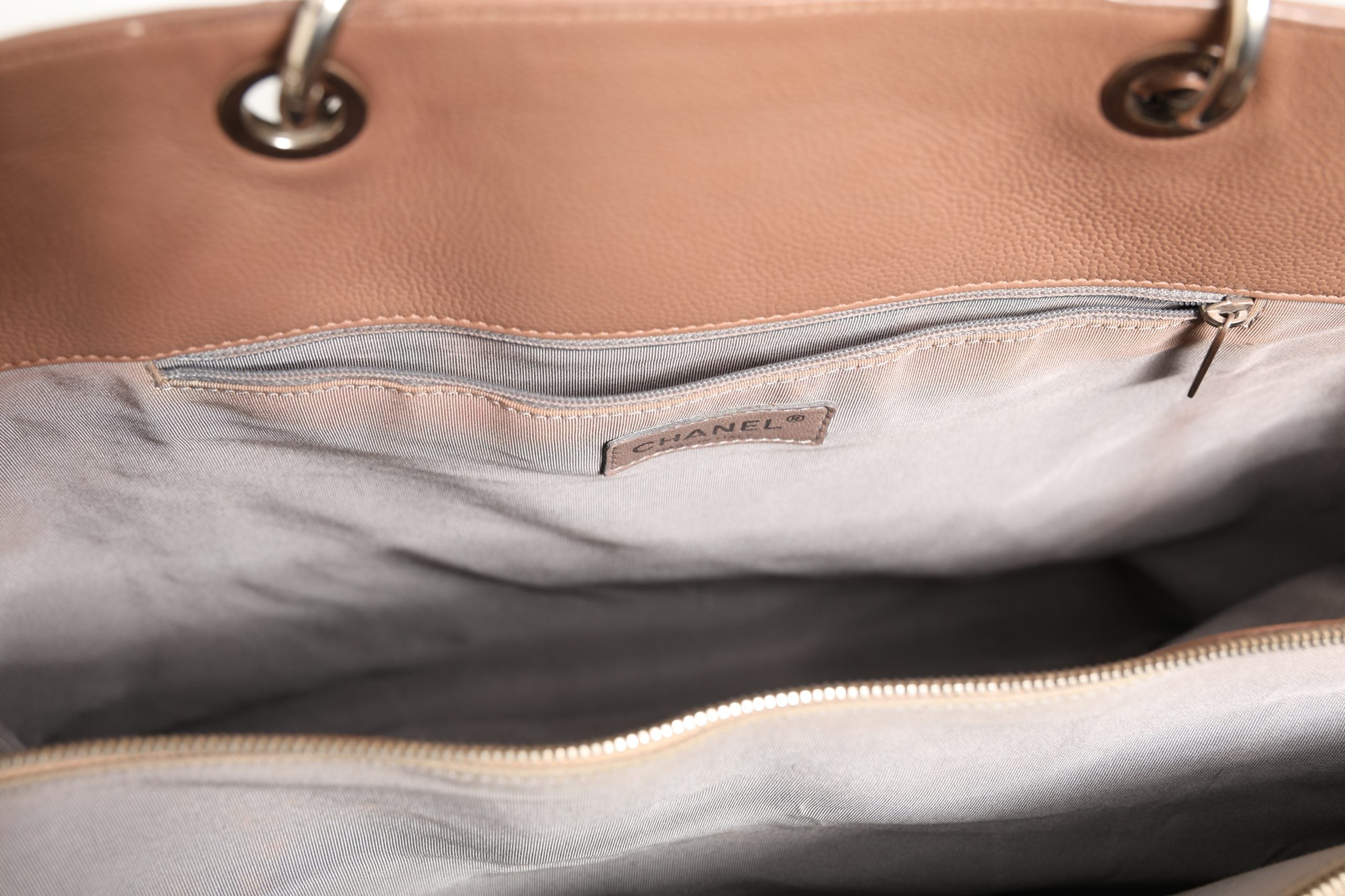 Chanel Grand Shopping Women's Tote (Pre-Owned)