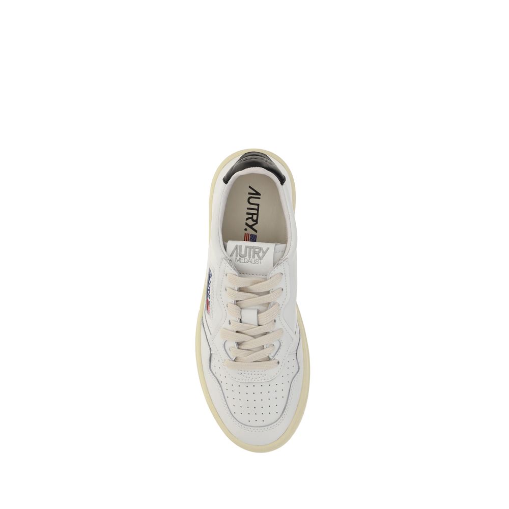 Autry White Calf Leather Bos Taurus Low Top Women's Sneakers