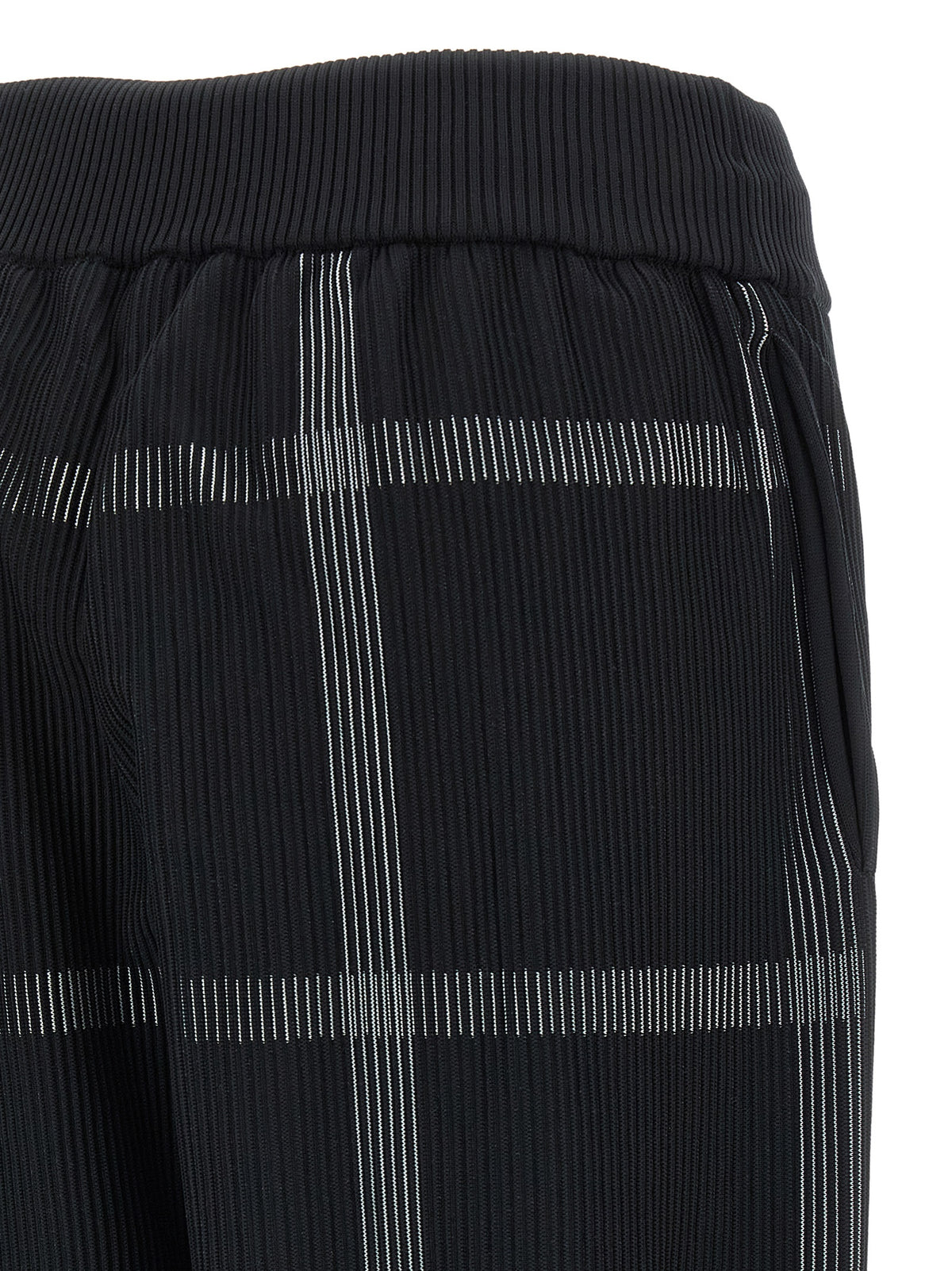PLEATS PLEASE ISSEY MIYAKE Black Polyester Casual Women's Pants