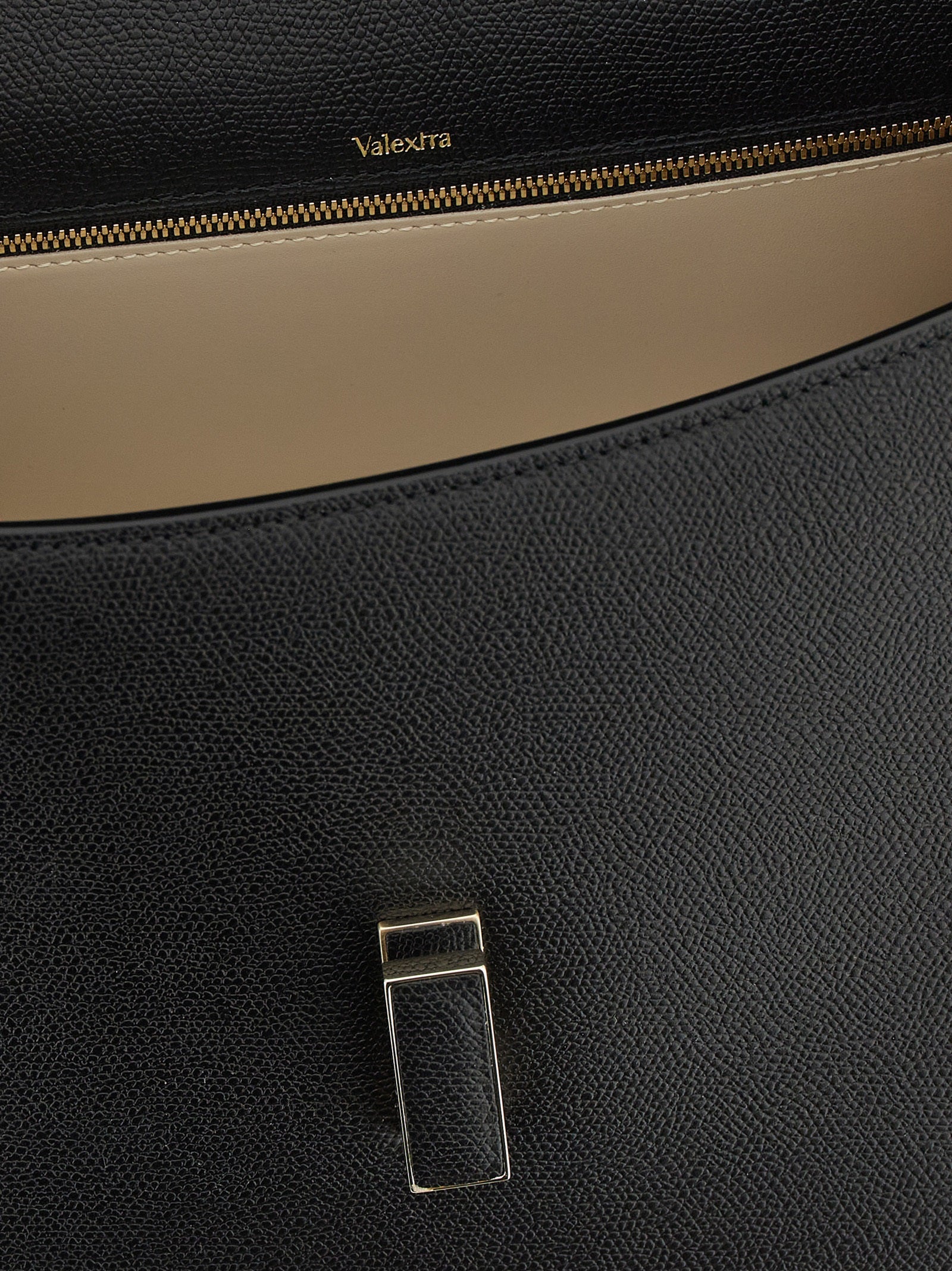 Valextra Black Calfskin Women's Handbag