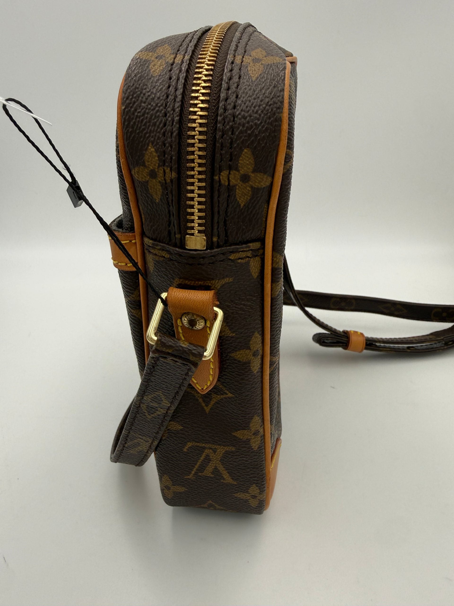 Louis Vuitton LOUIS VUITTON DANUBE Monogram Handbag (Pre-Owned)