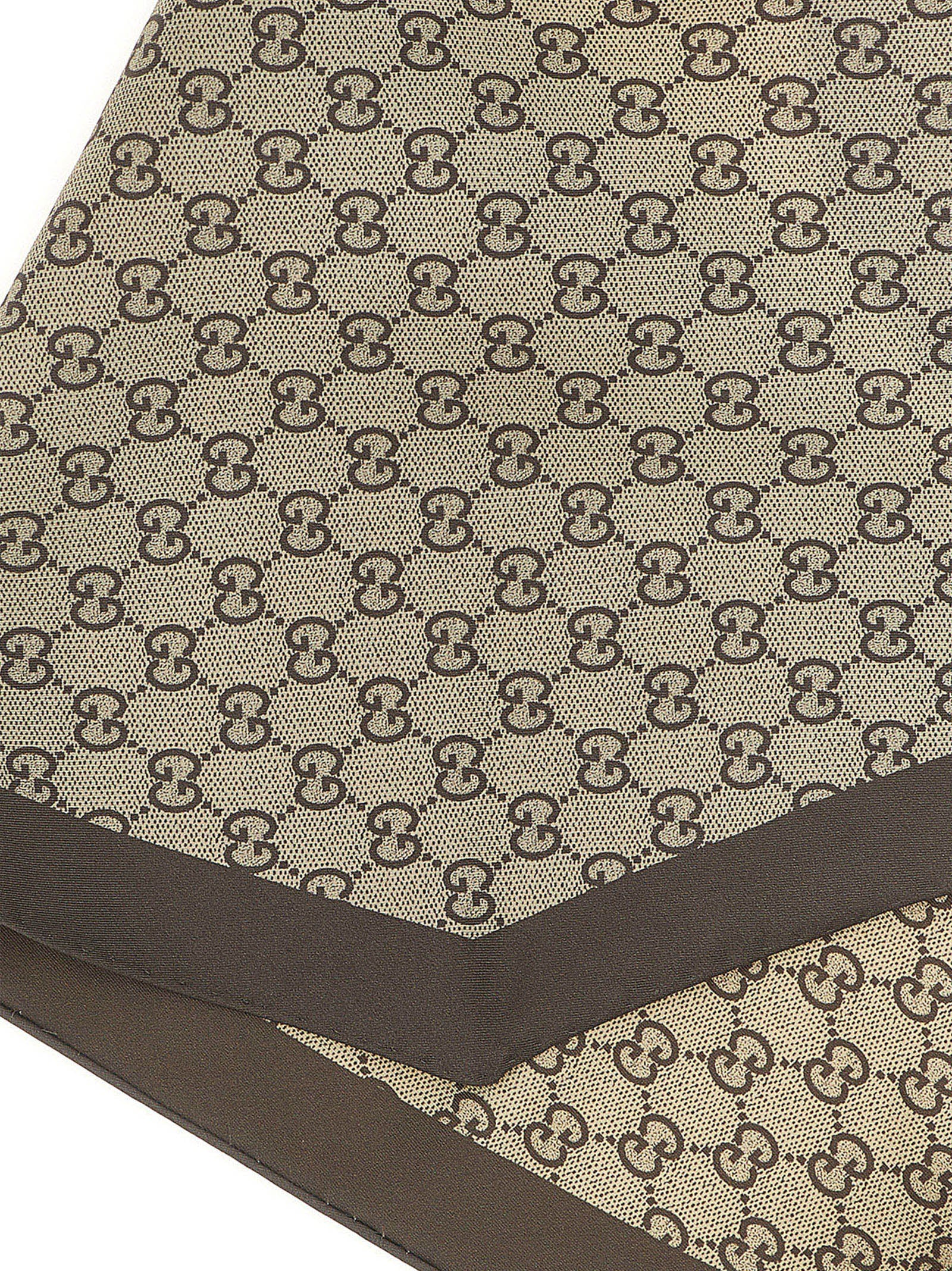 Gucci Beige Silk Women's Foulard