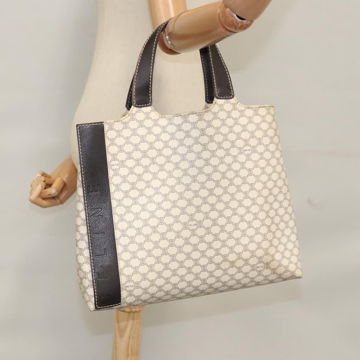 Céline Macadam White Canvas Handbag (Pre-Owned)