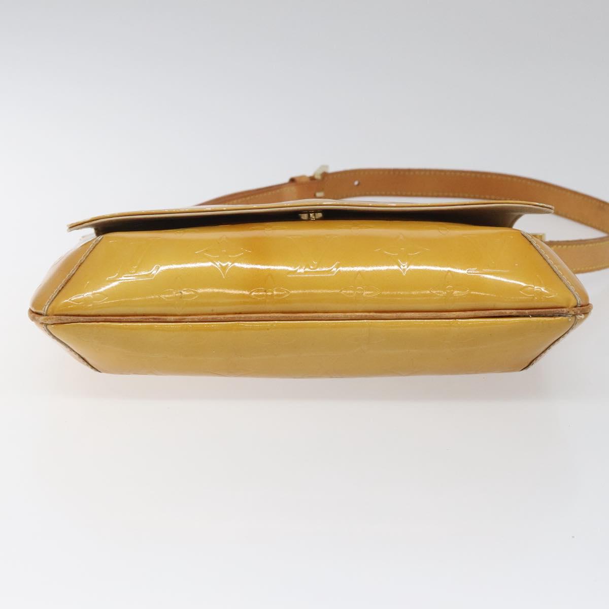 Louis Vuitton Thompson Street Beige Patent Leather Shoulder Bag (Pre-Owned)