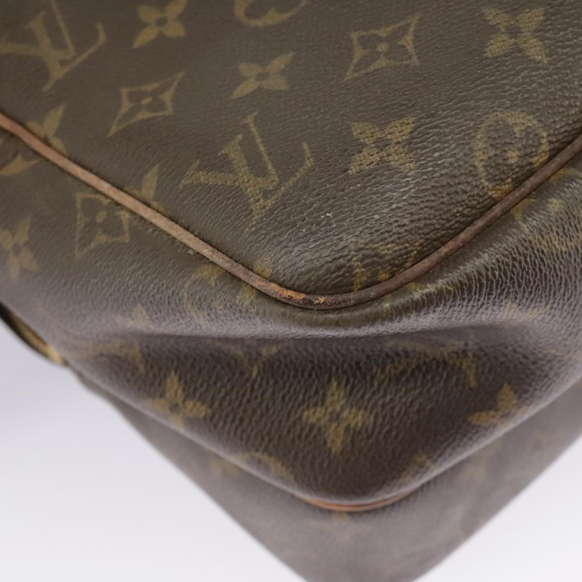 Louis Vuitton Reporter Brown Canvas Shoulder Bag (Pre-Owned)