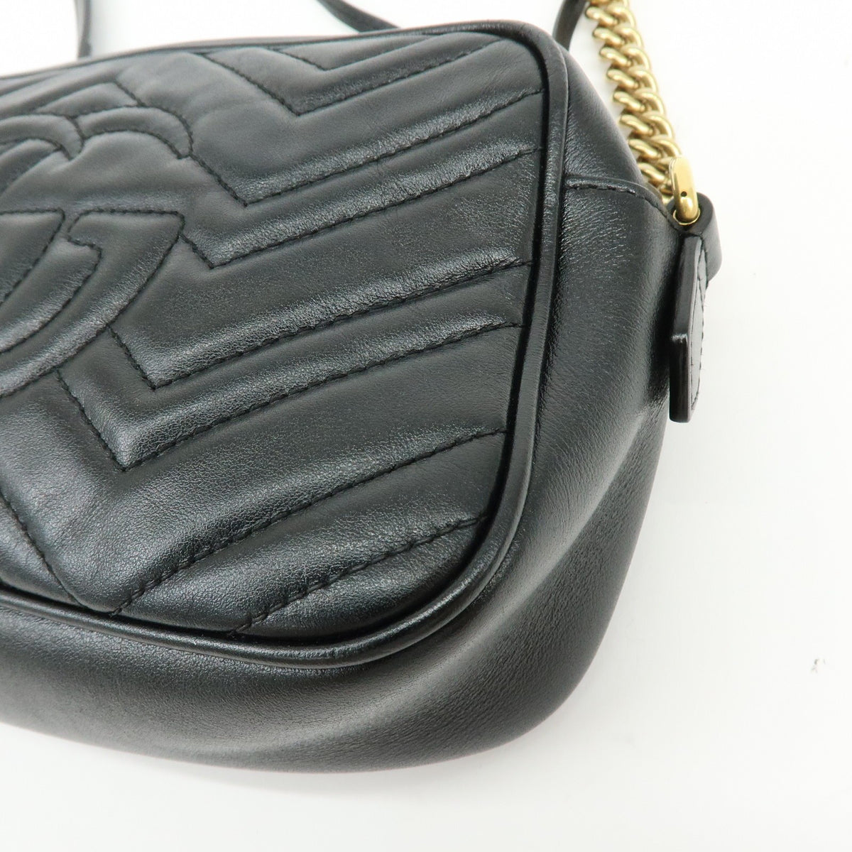 Gucci Gg Marmont Matelasse Leather Black Leather Shoulder Bag Bag (Pre-Owned)