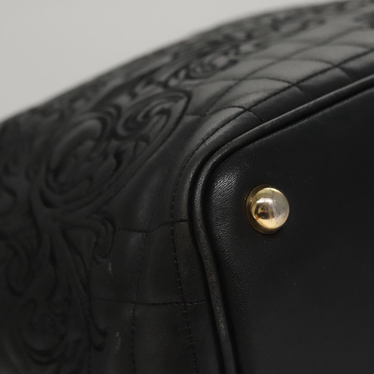Versace Black Leather Handbag (Pre-Owned)
