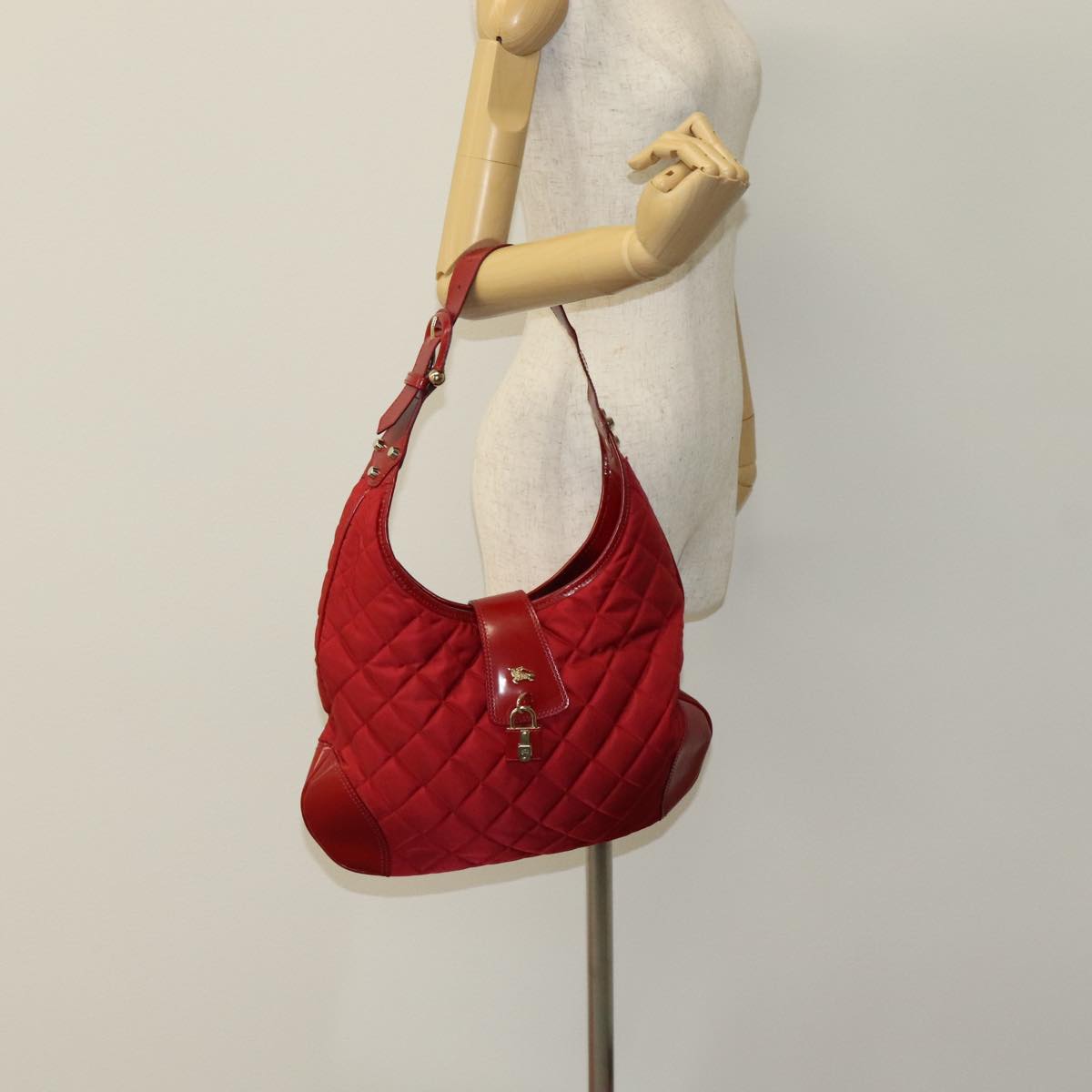 Burberry Shoulder Bag Red Synthetic Shoulder Bag (Pre-Owned)