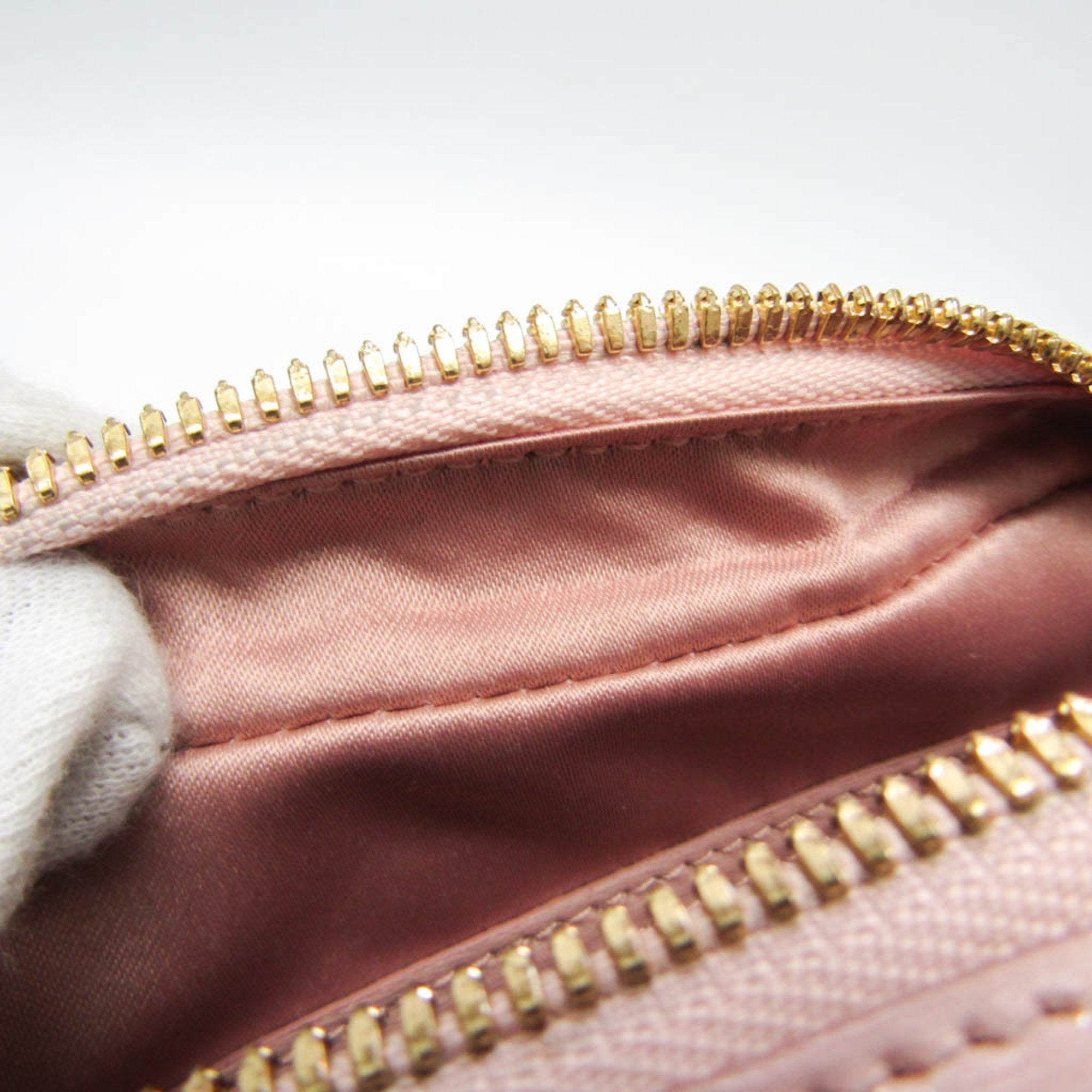 Salvatore Ferragamo Gancini Pink Leather Clutch Bag (Pre-Owned)