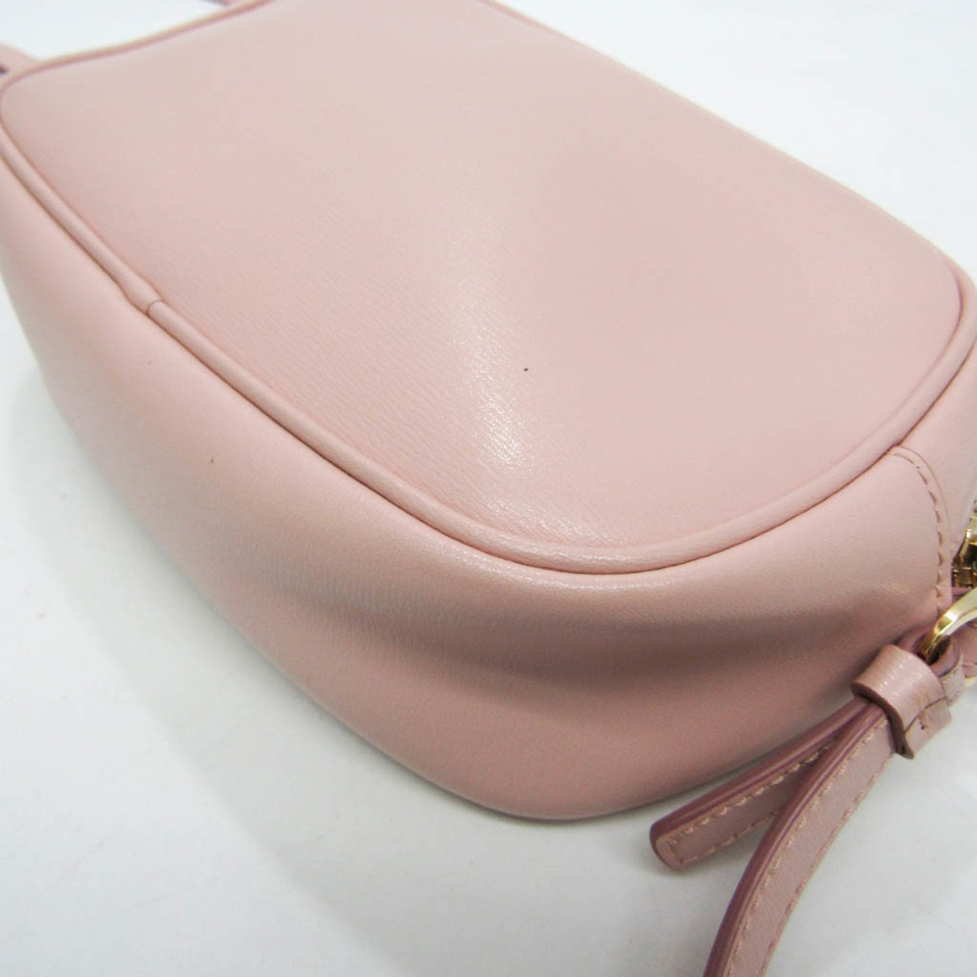 Salvatore Ferragamo Gancini Pink Leather Clutch Bag (Pre-Owned)