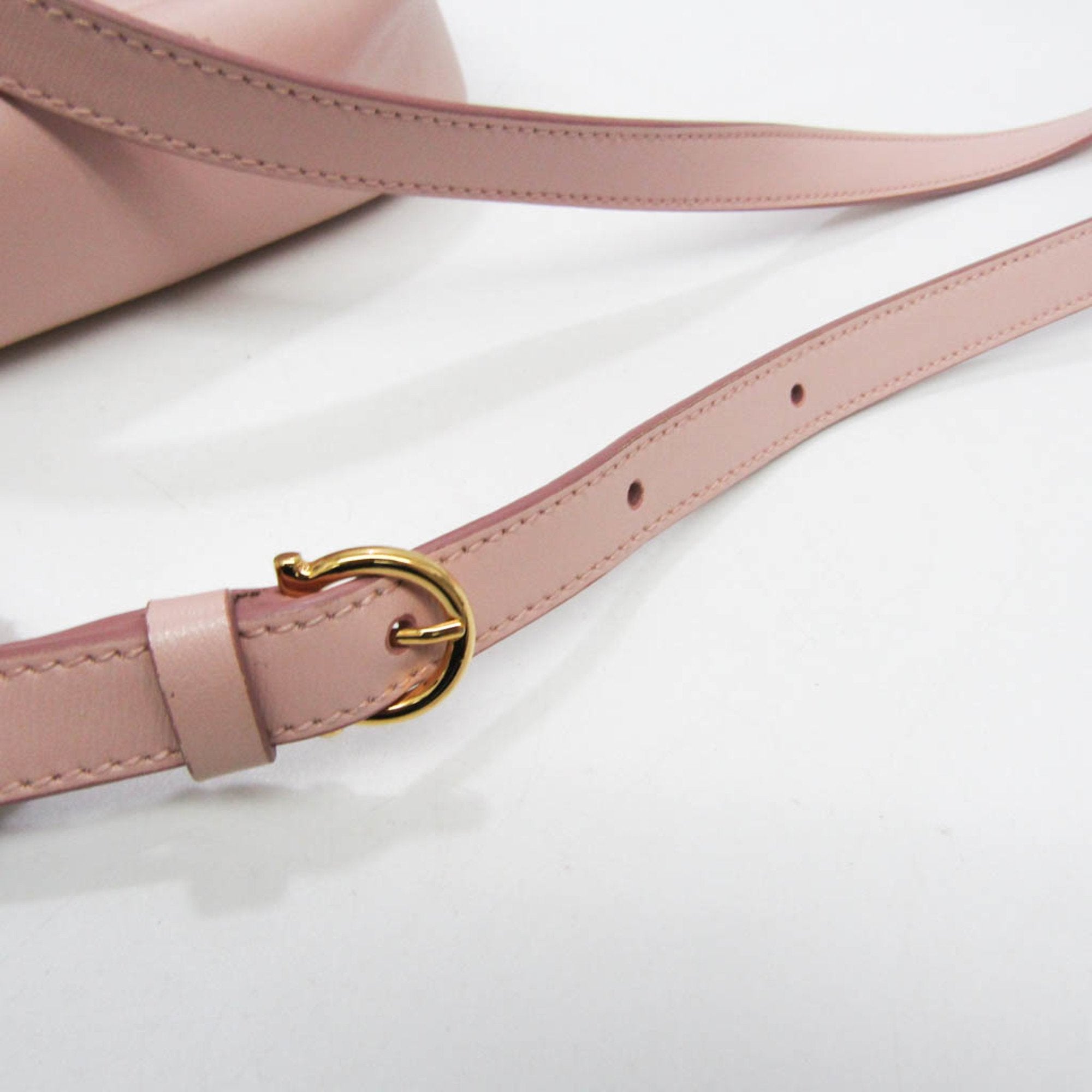 Salvatore Ferragamo Gancini Pink Leather Clutch Bag (Pre-Owned)