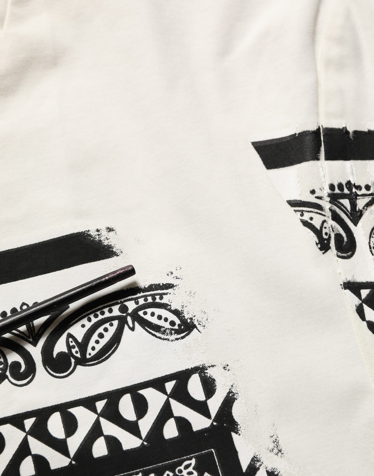 Dolce & Gabbana White Bandana Print Cotton Crew Neck Men's T-shirt (Pre-Owned)