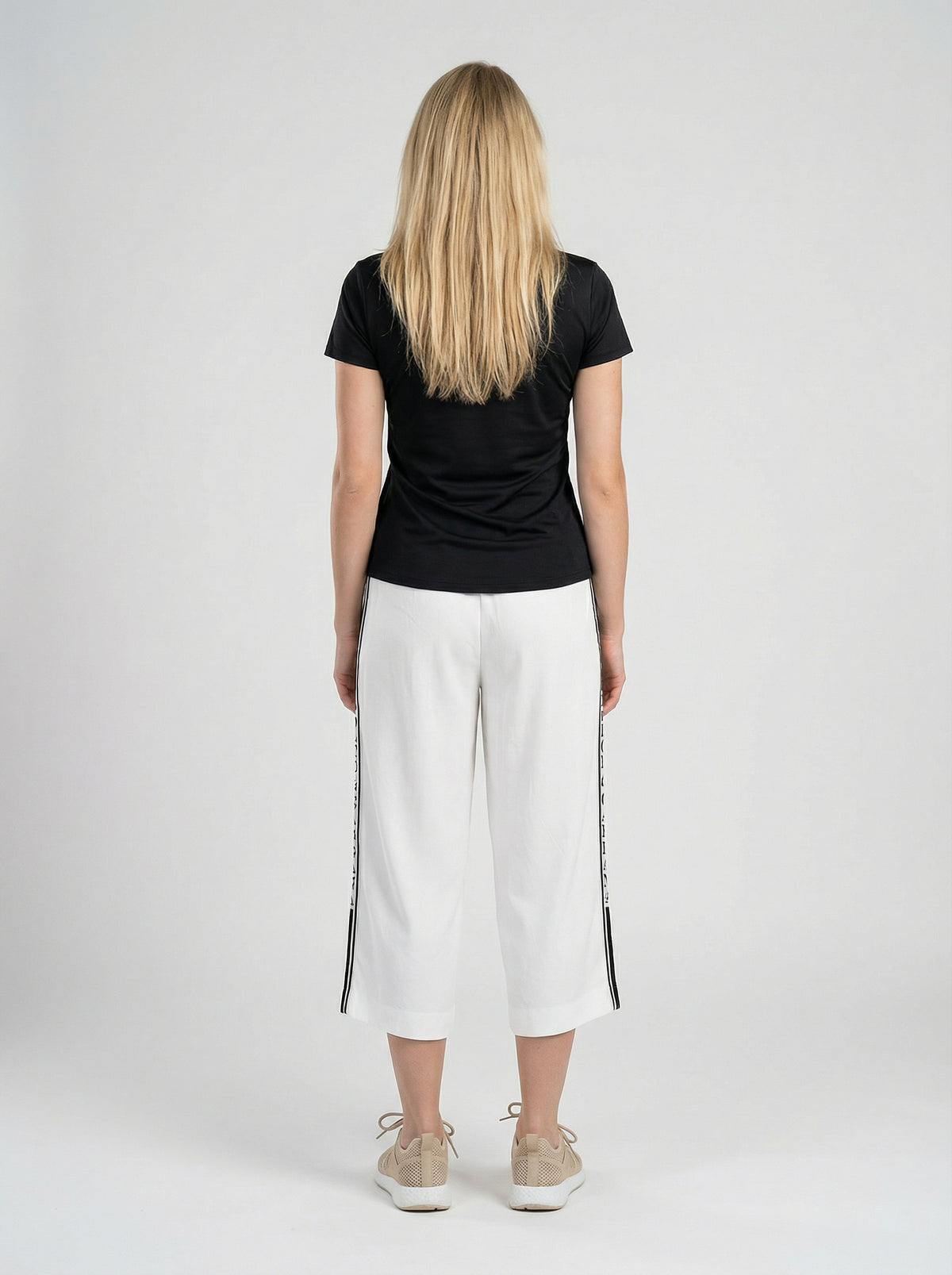 Dolce & Gabbana White Elastane Cropped Women's Pants