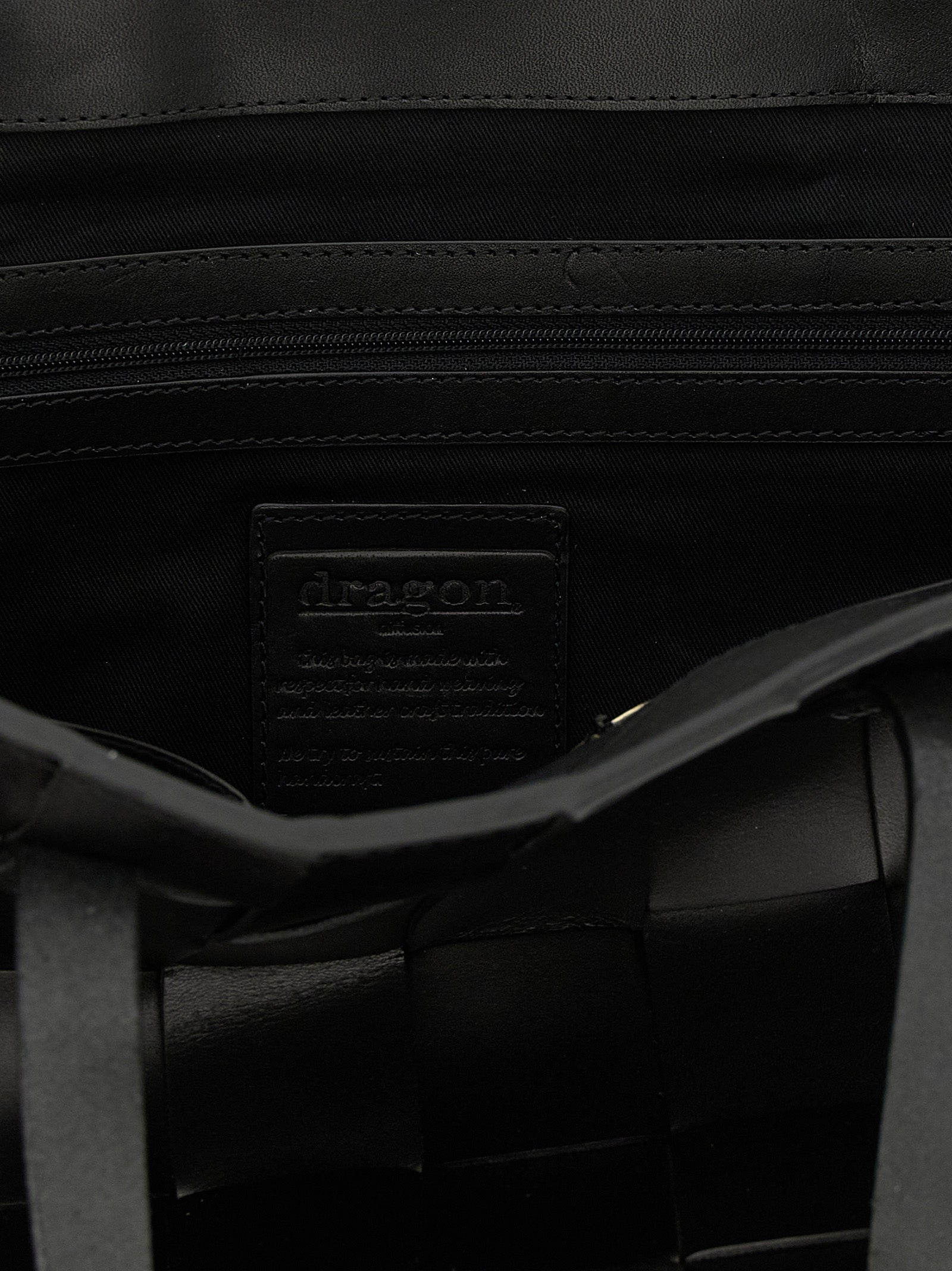 Dragon Diffusion Black Calfskin Women's Handbag