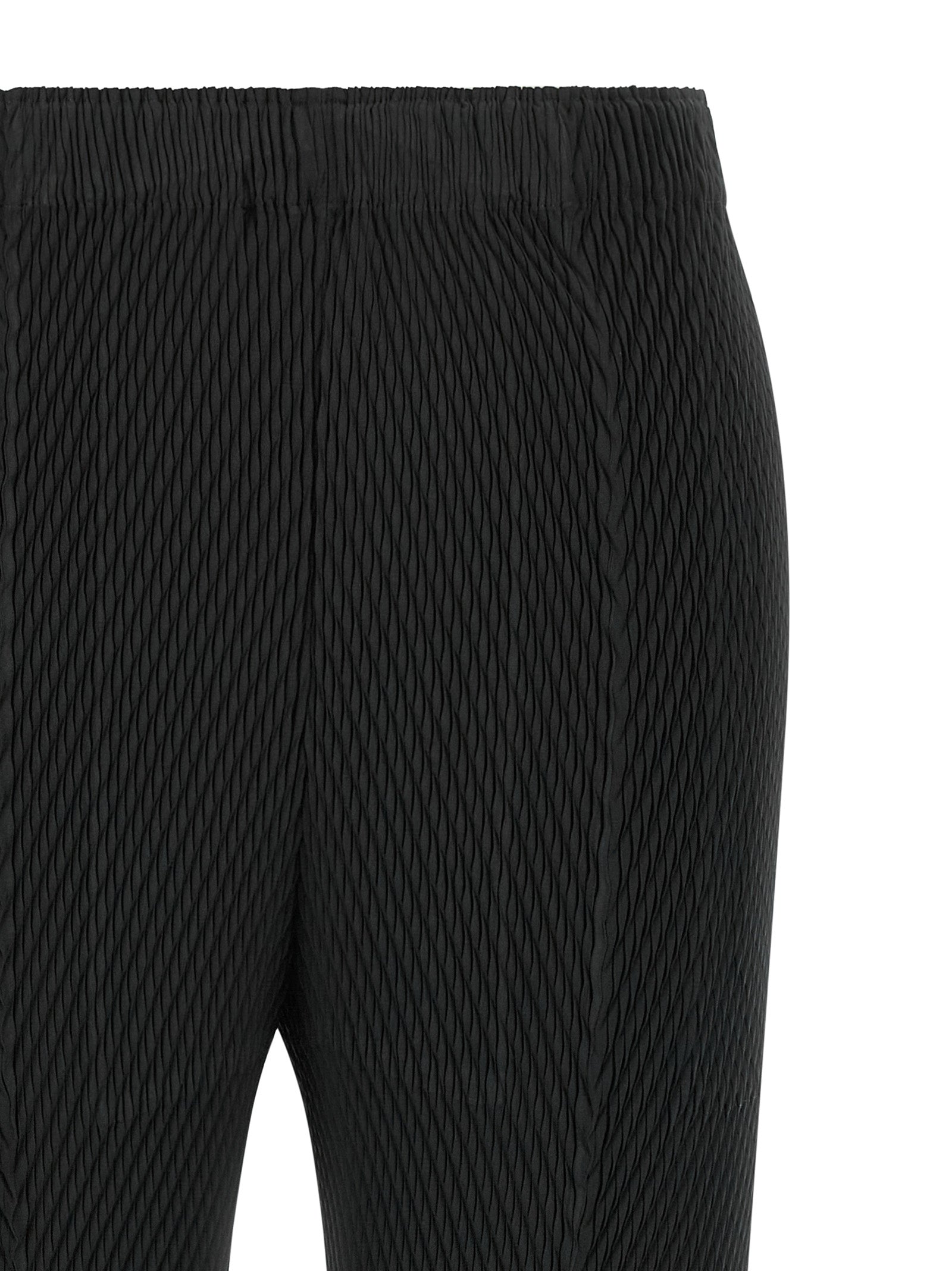Issey Miyake Black Polyester Cropped Women's Pants