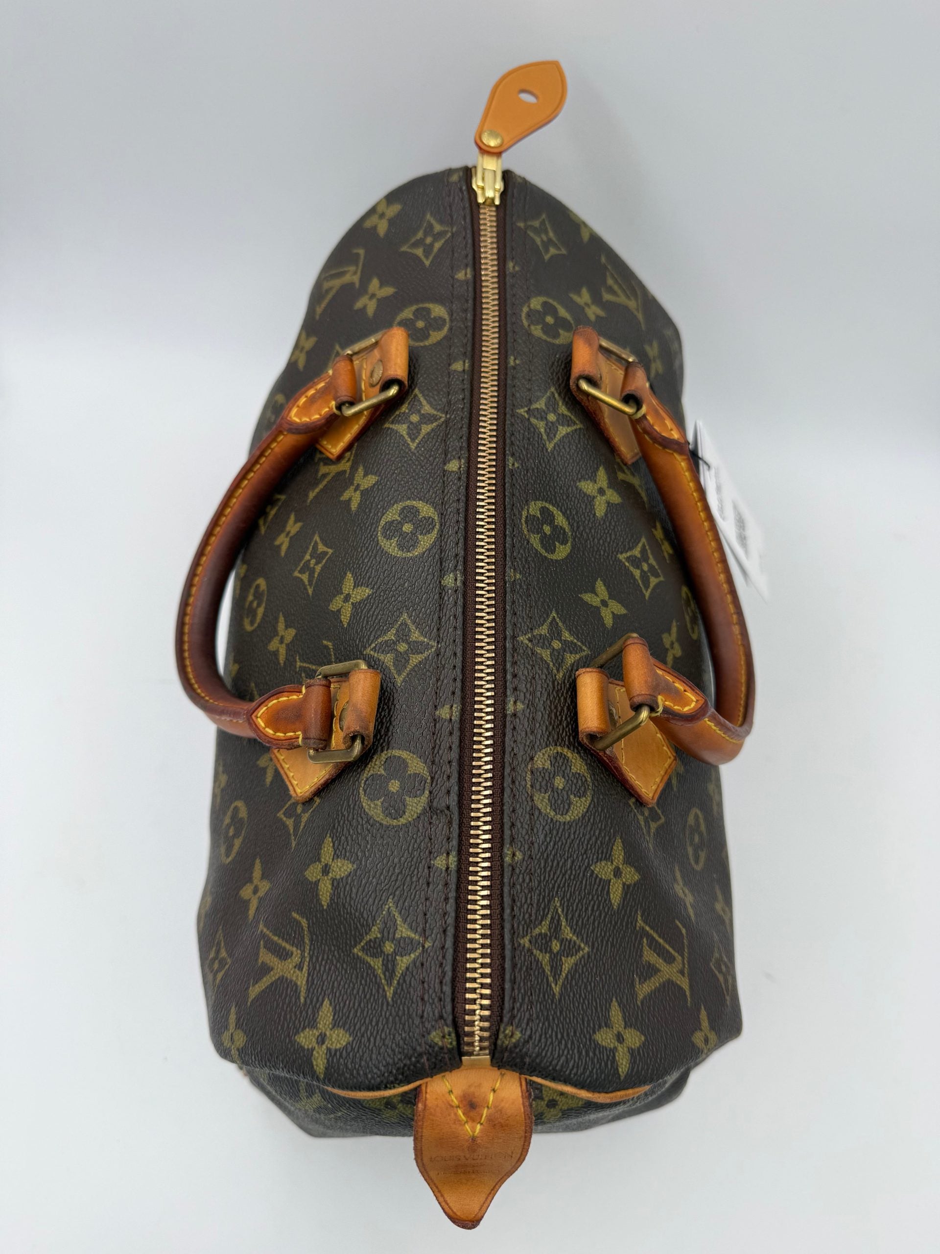 Louis Vuitton LOUIS VUITTON Speedy 30 Monogram Handbag (Pre-Owned)