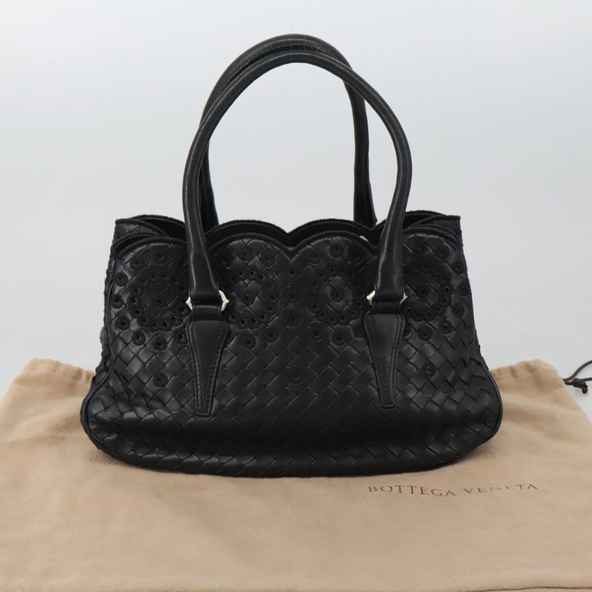 Bottega Veneta Intrecciato Black Leather Handbag (Pre-Owned)