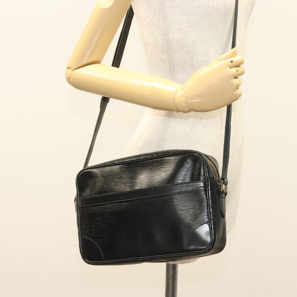 Louis Vuitton Trocadero Epi Leather Black Leather Shoulder Bag Bag (Pre-Owned)