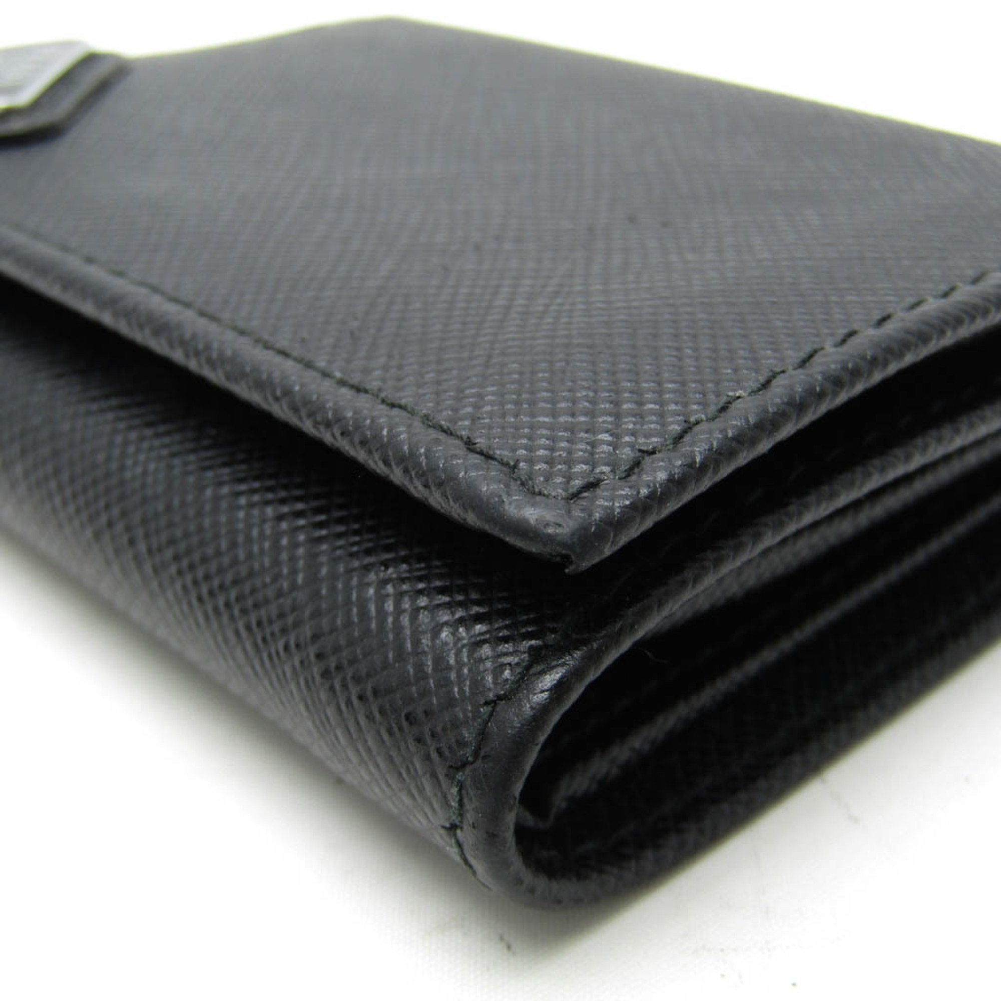 Prada Black Leather Wallet (Pre-Owned)