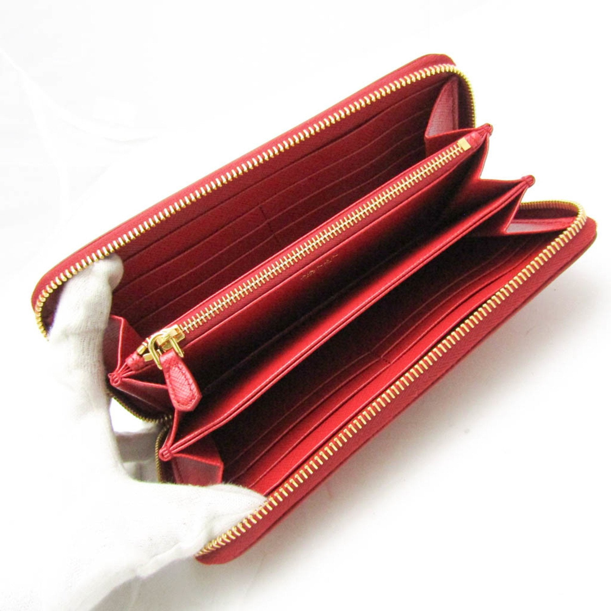 Prada Saffiano Red Leather Wallet (Pre-Owned)