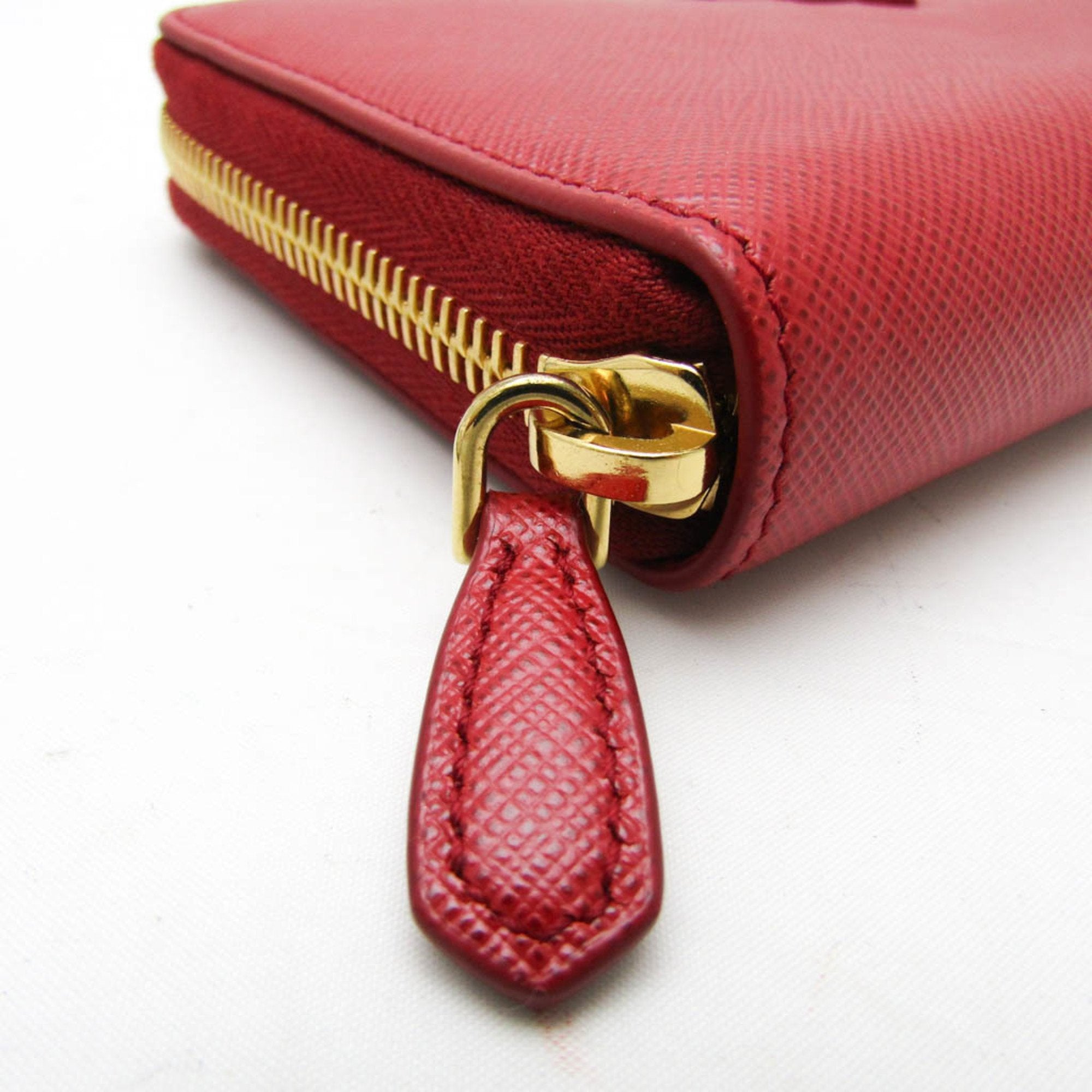 Prada Saffiano Red Leather Wallet (Pre-Owned)