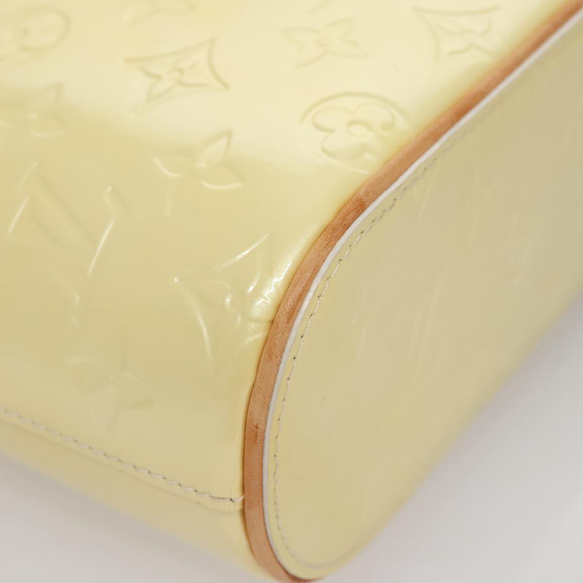 Louis Vuitton Stillwood Yellow Patent Leather Handbag (Pre-Owned)