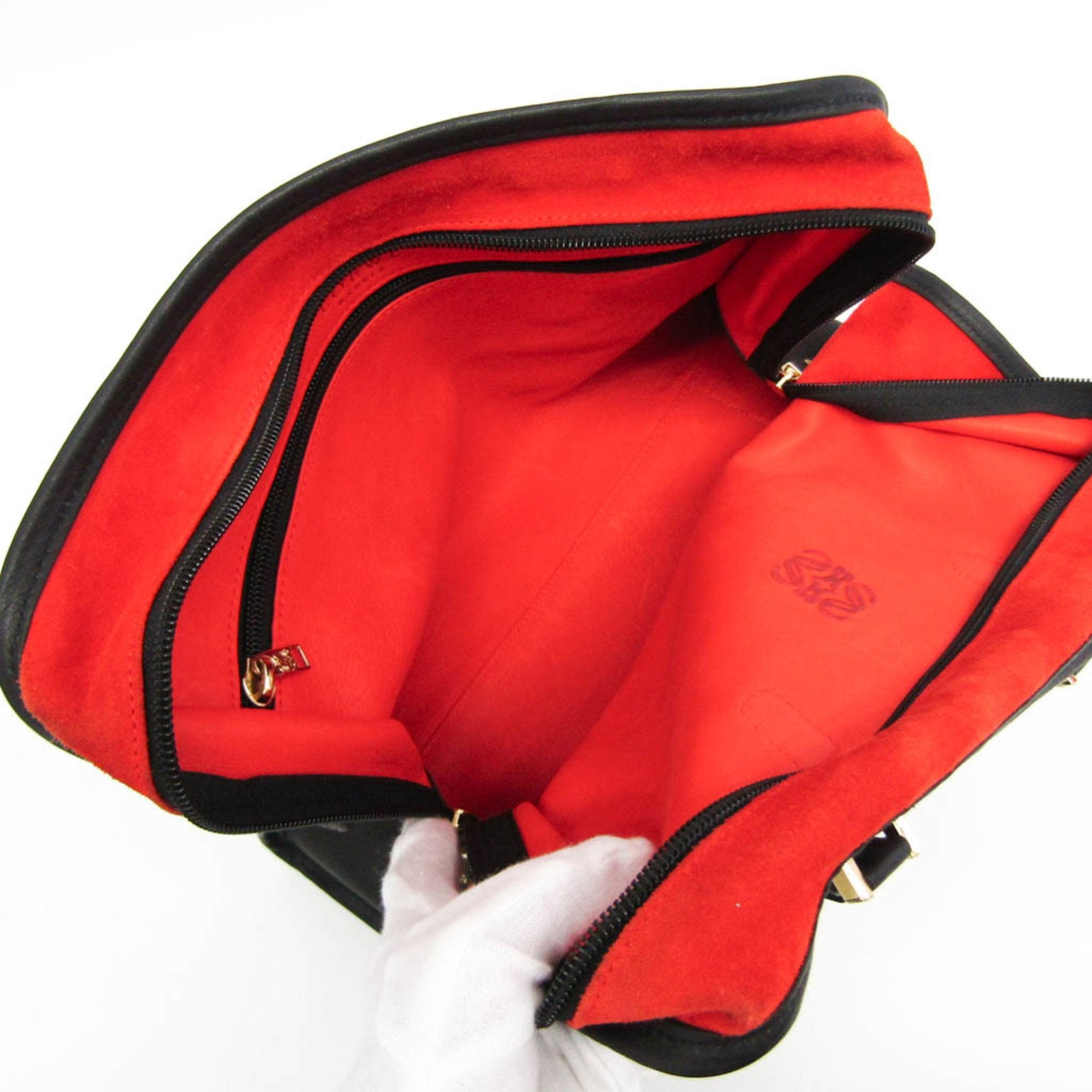 Loewe Amazona Red Suede Handbag (Pre-Owned)