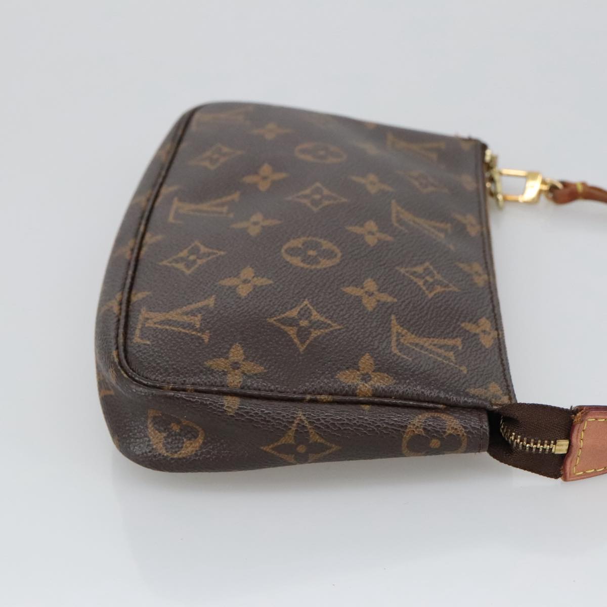 Louis Vuitton Pochette Accessoire Brown Canvas Clutch Bag (Pre-Owned)