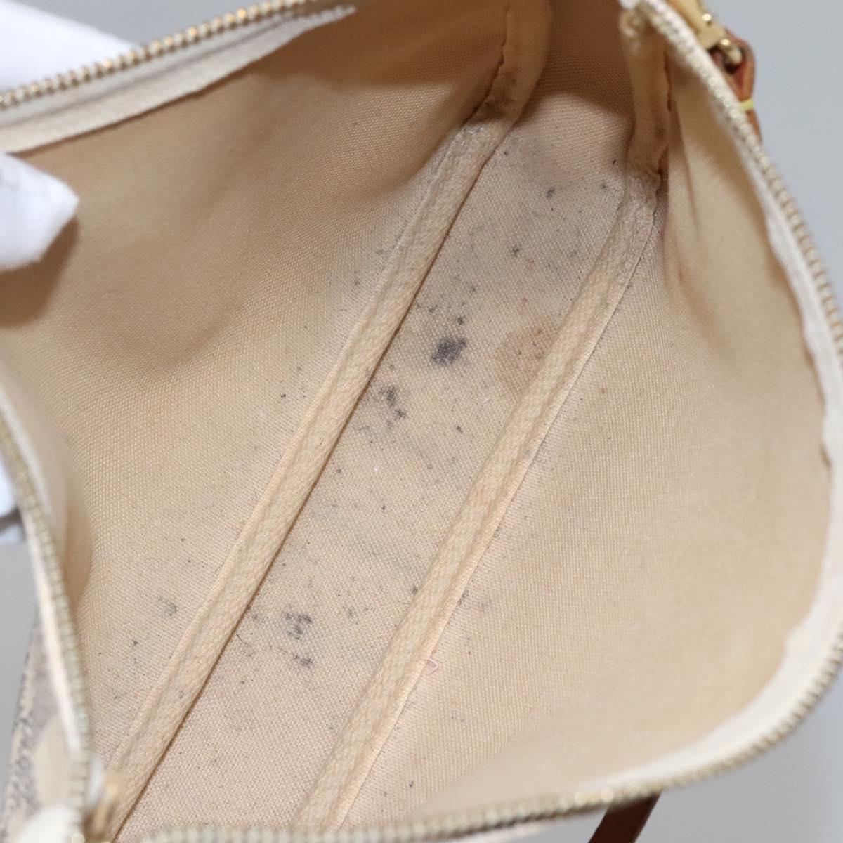 Louis Vuitton Pochette Accessoire White Canvas Clutch Bag (Pre-Owned)