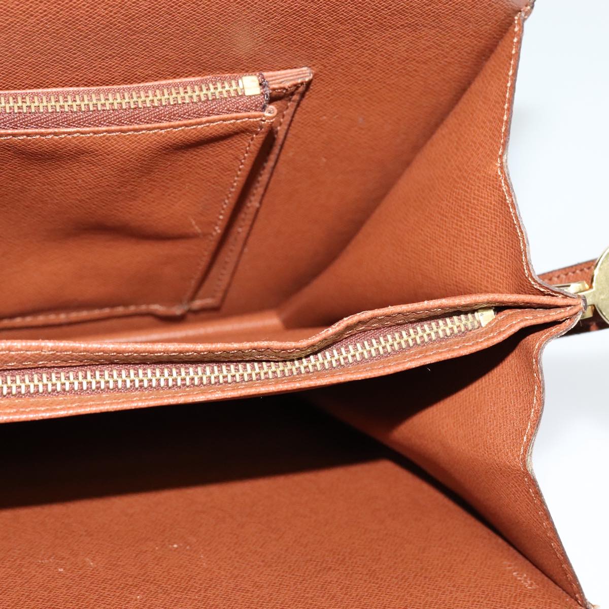 Louis Vuitton Courcelle Brown Canvas Shoulder Bag (Pre-Owned)