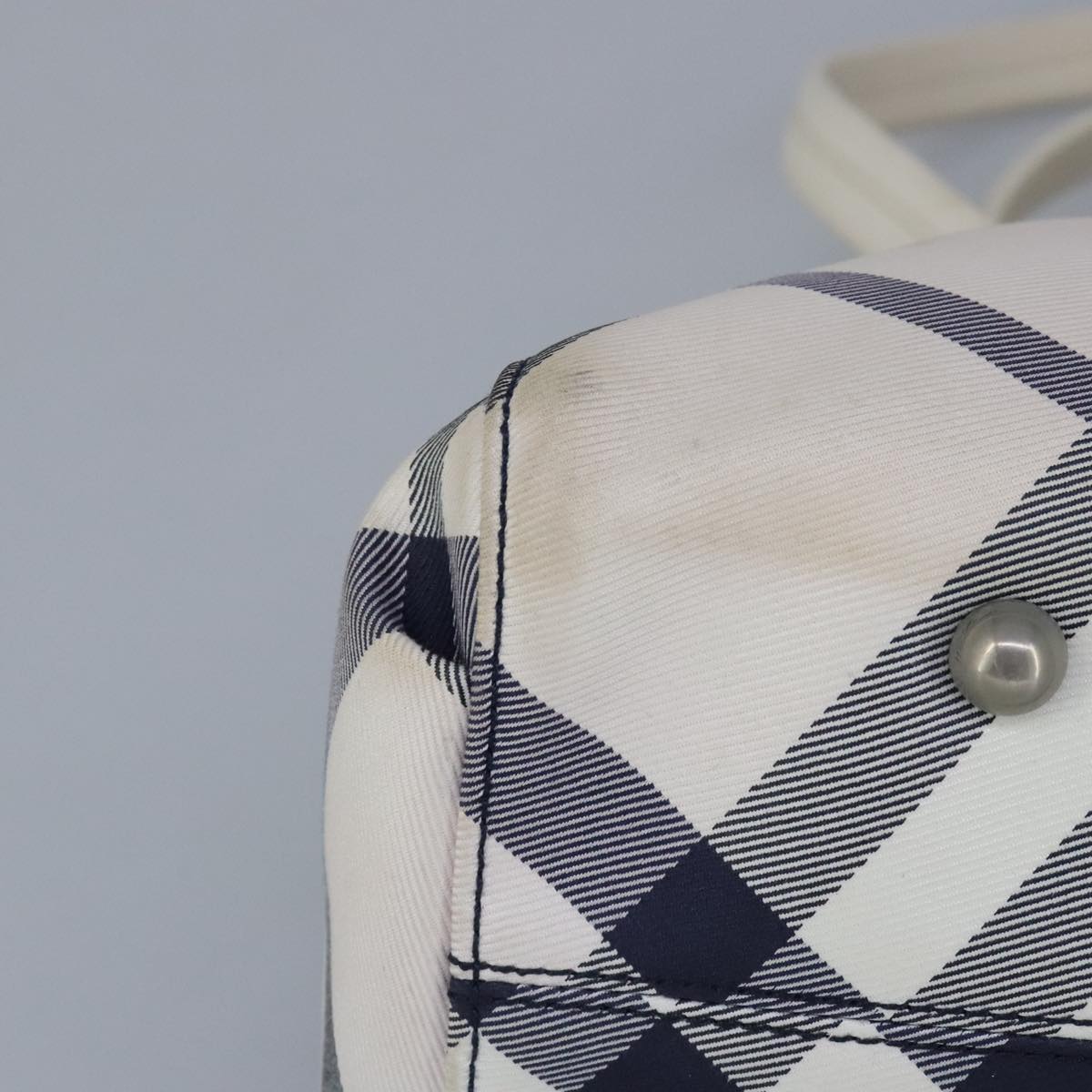 Burberry Nova Check White Canvas Tote Bag (Pre-Owned)