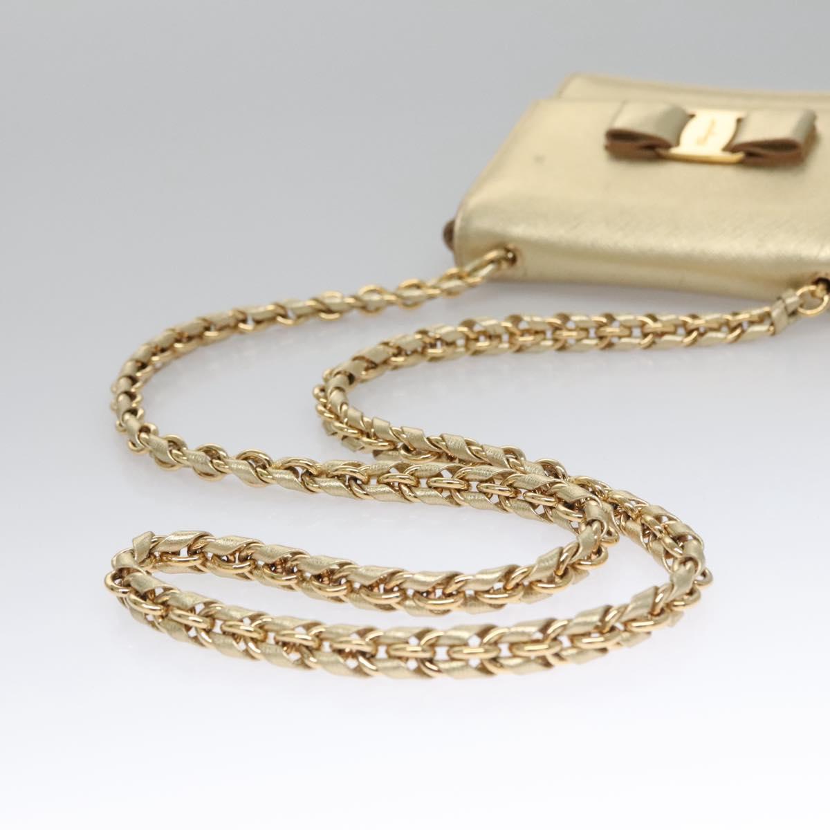 Salvatore Ferragamo Vara Gold Leather Shoulder Bag (Pre-Owned)