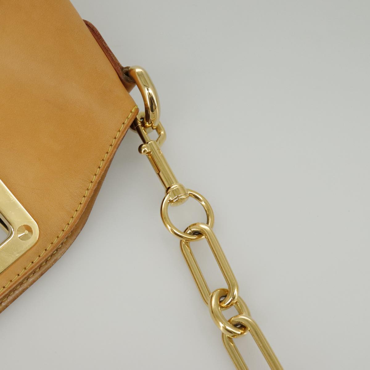 Louis Vuitton Judy White Canvas Shoulder Bag (Pre-Owned)