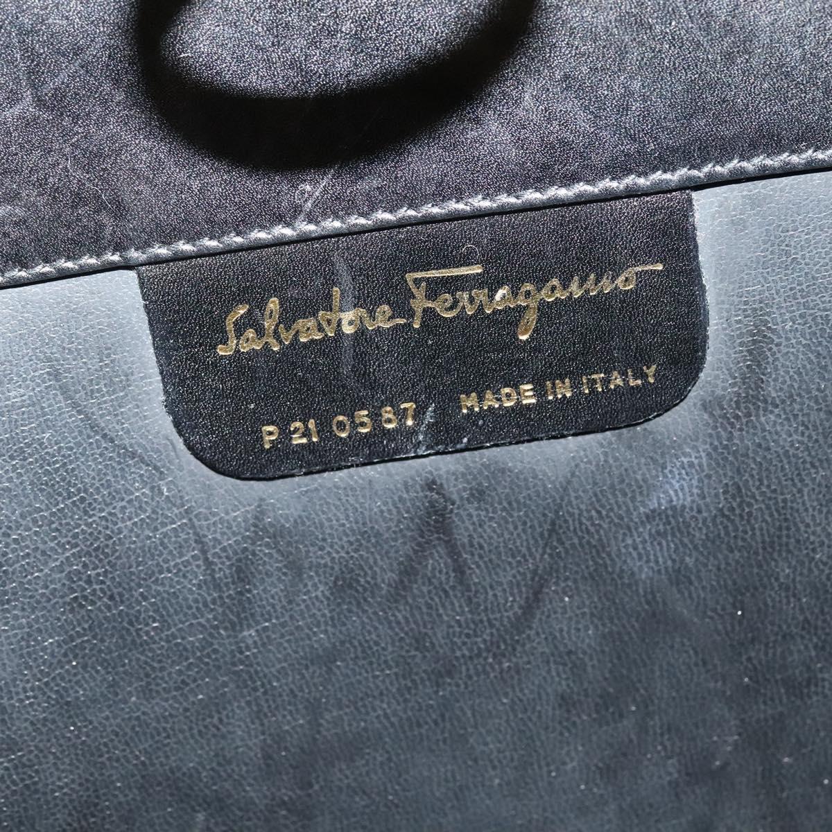 Salvatore Ferragamo Gancini Black Leather Shoulder Bag (Pre-Owned)