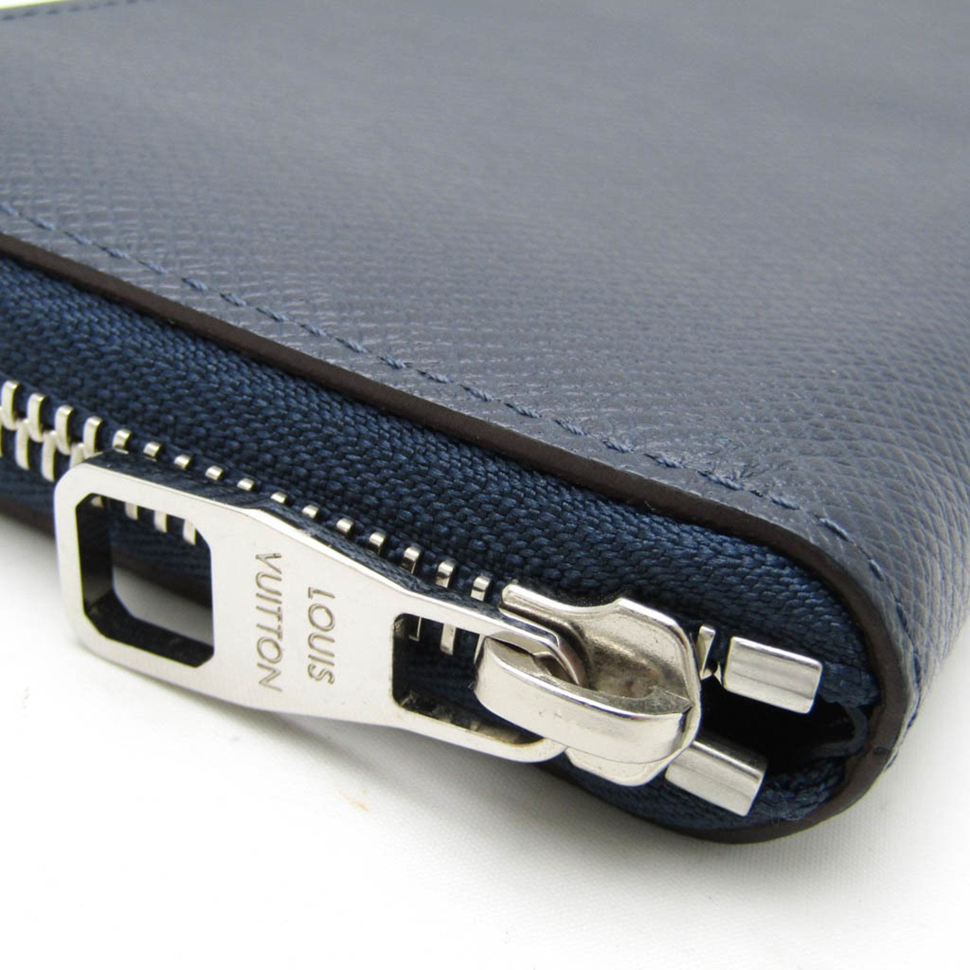 Louis Vuitton Zippy Wallet Navy Leather Wallet (Pre-Owned)