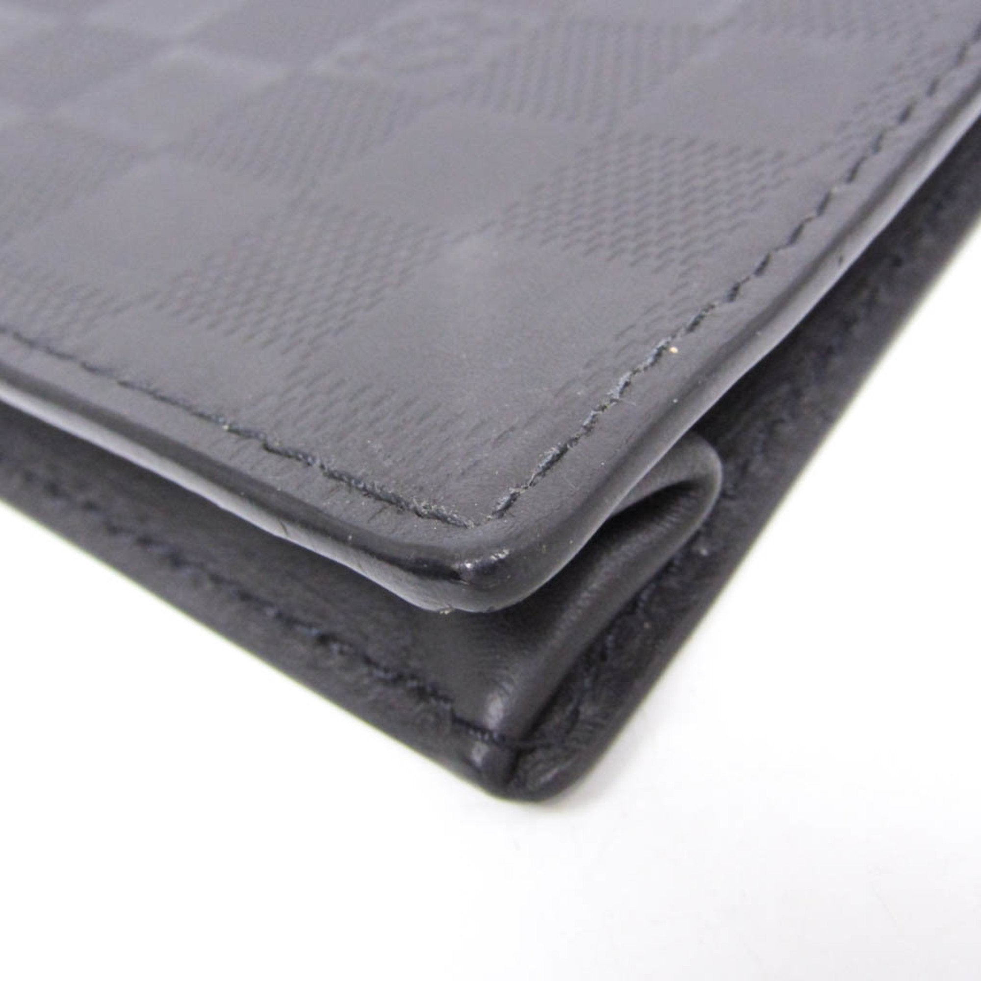 Louis Vuitton Takeoff Black Canvas Clutch Bag (Pre-Owned)
