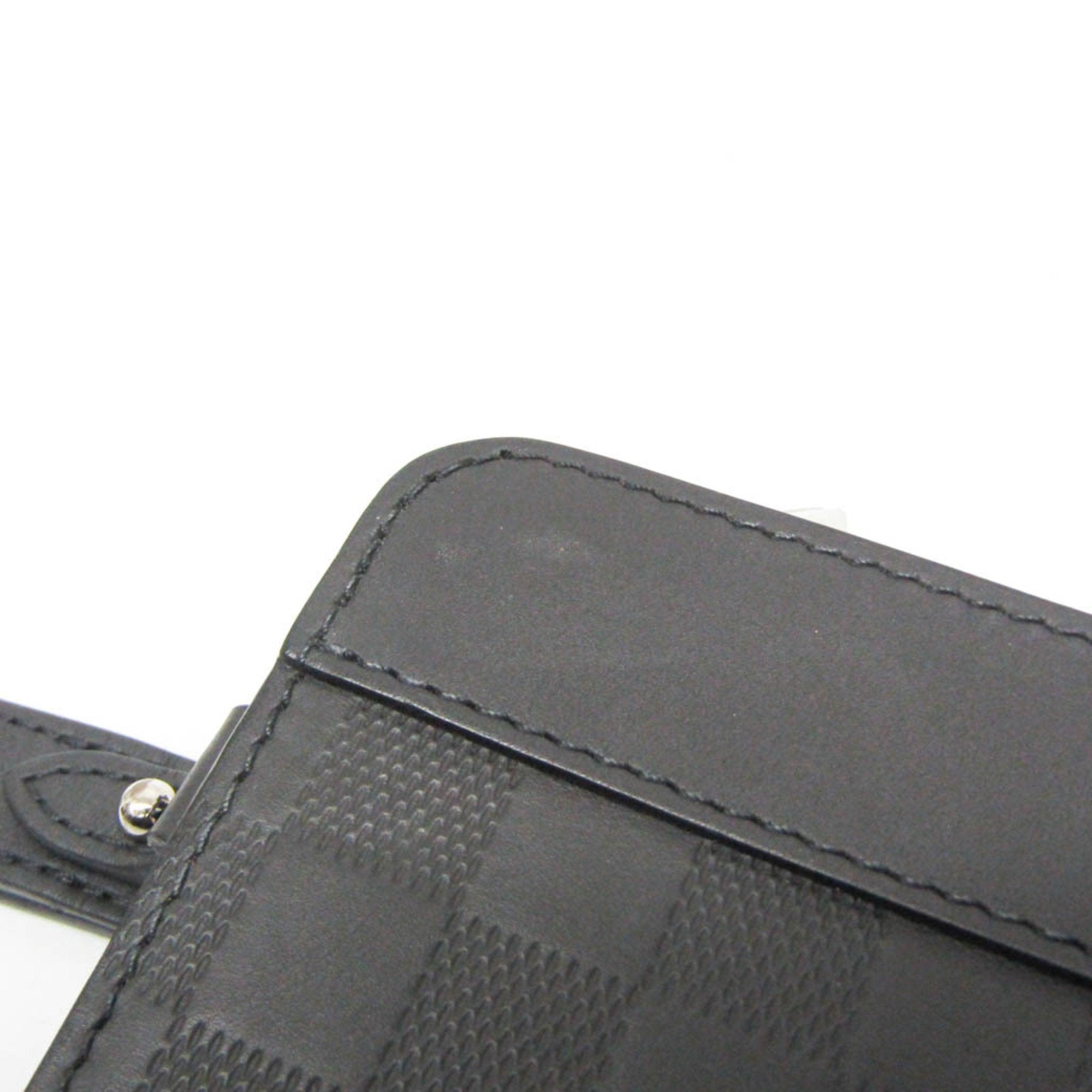 Louis Vuitton Takeoff Black Canvas Clutch Bag (Pre-Owned)