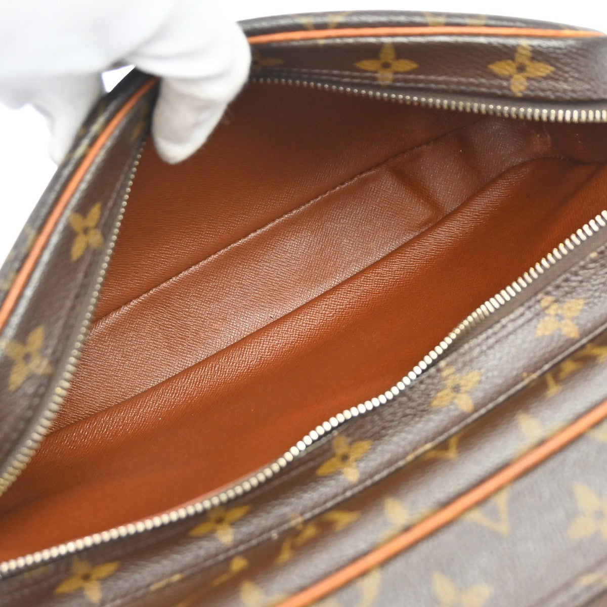 Louis Vuitton Nil Messenger Monogram Canvas Brown Canvas Handbag (Pre-Owned)