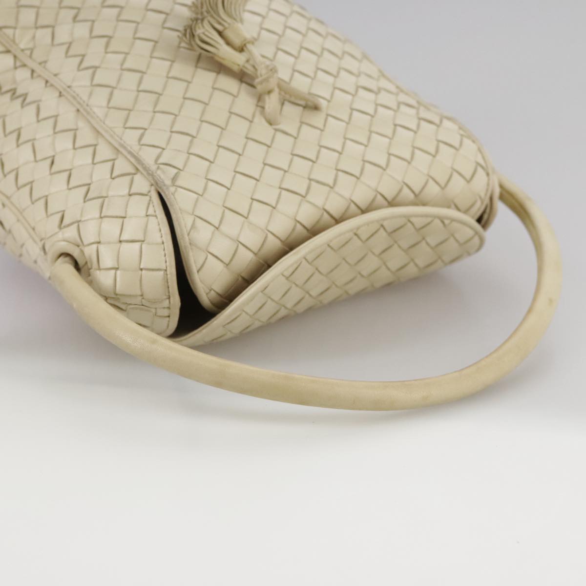 Bottega Veneta Beige Leather Handbag (Pre-Owned)