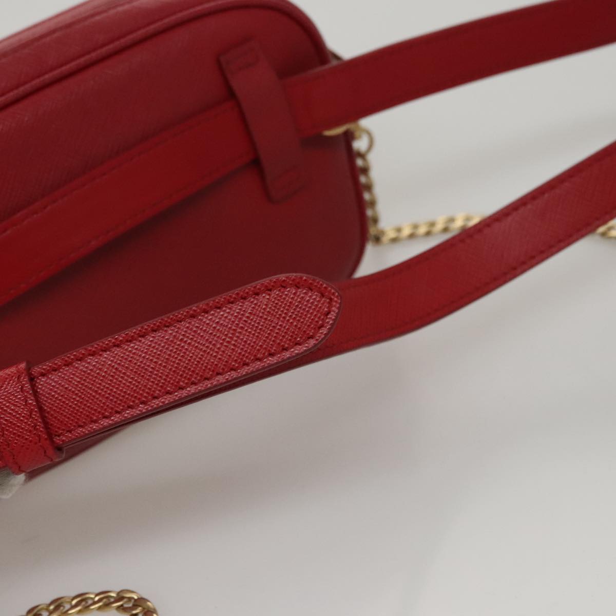 Prada Saffiano Red Leather Shoulder Bag (Pre-Owned)