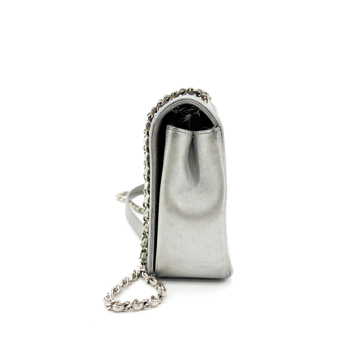 Chanel Mademoiselle Vintage Flap Clutch Chevron Sheepskin Silver Leather Shoulder Bag Bag (Pre-Owned)