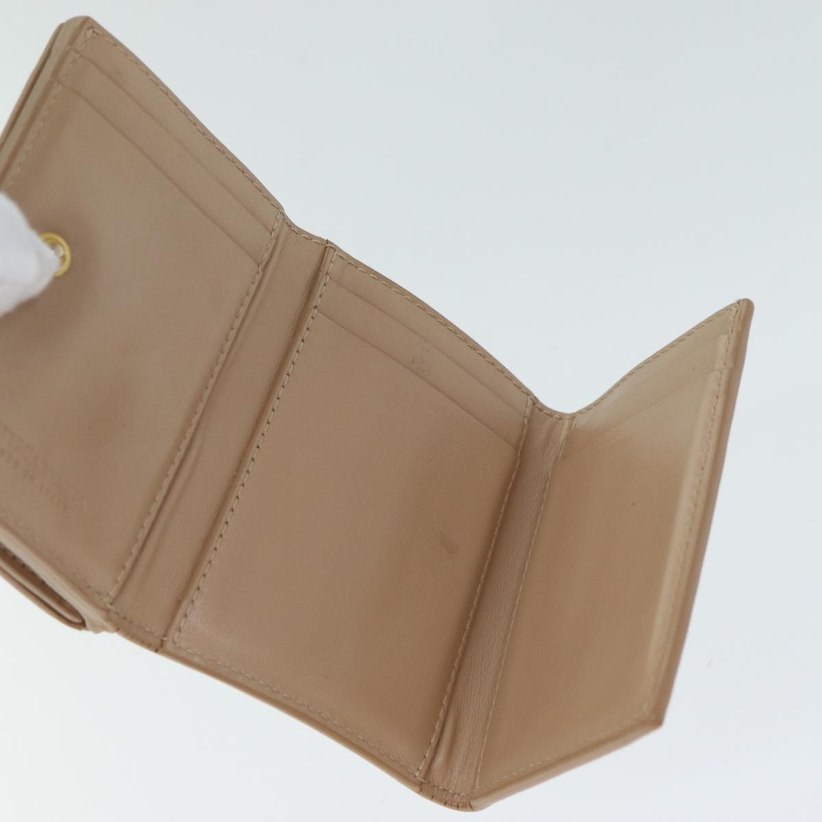 Bottega Veneta Intrecciato Beige Leather Wallet (Pre-Owned)