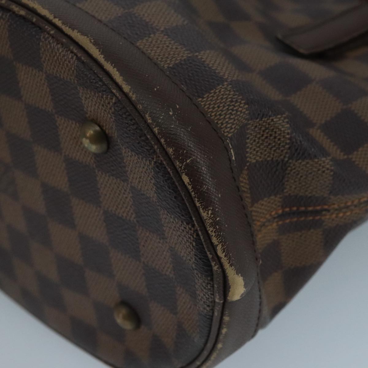 Louis Vuitton Marais White Canvas Shoulder Bag (Pre-Owned)