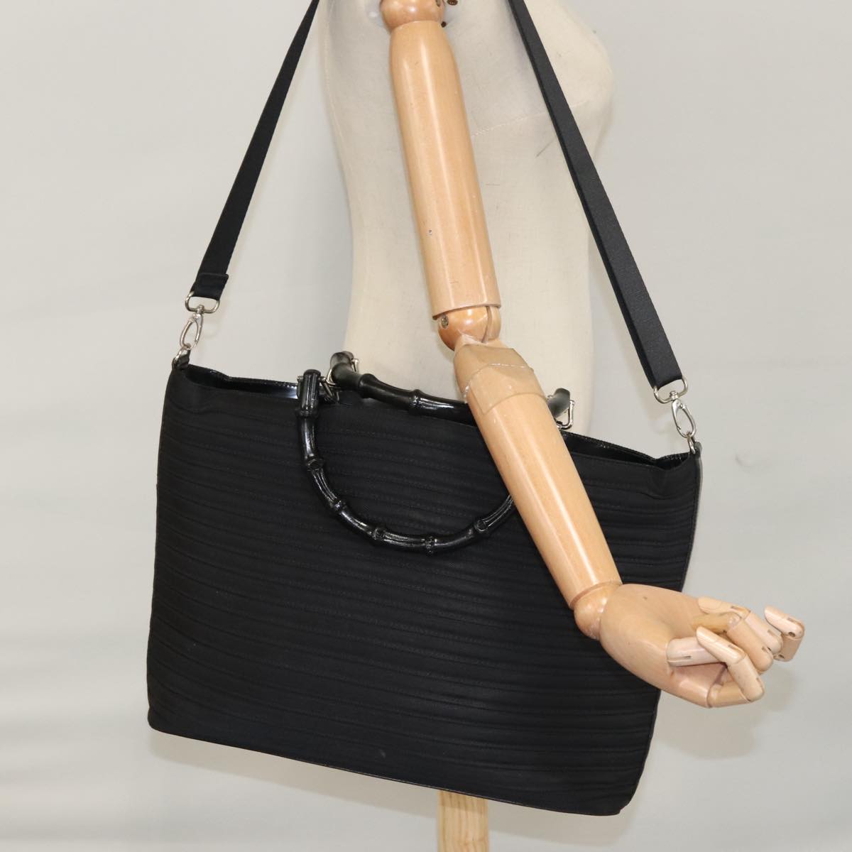 Gucci Bamboo Black Synthetic Handbag (Pre-Owned)