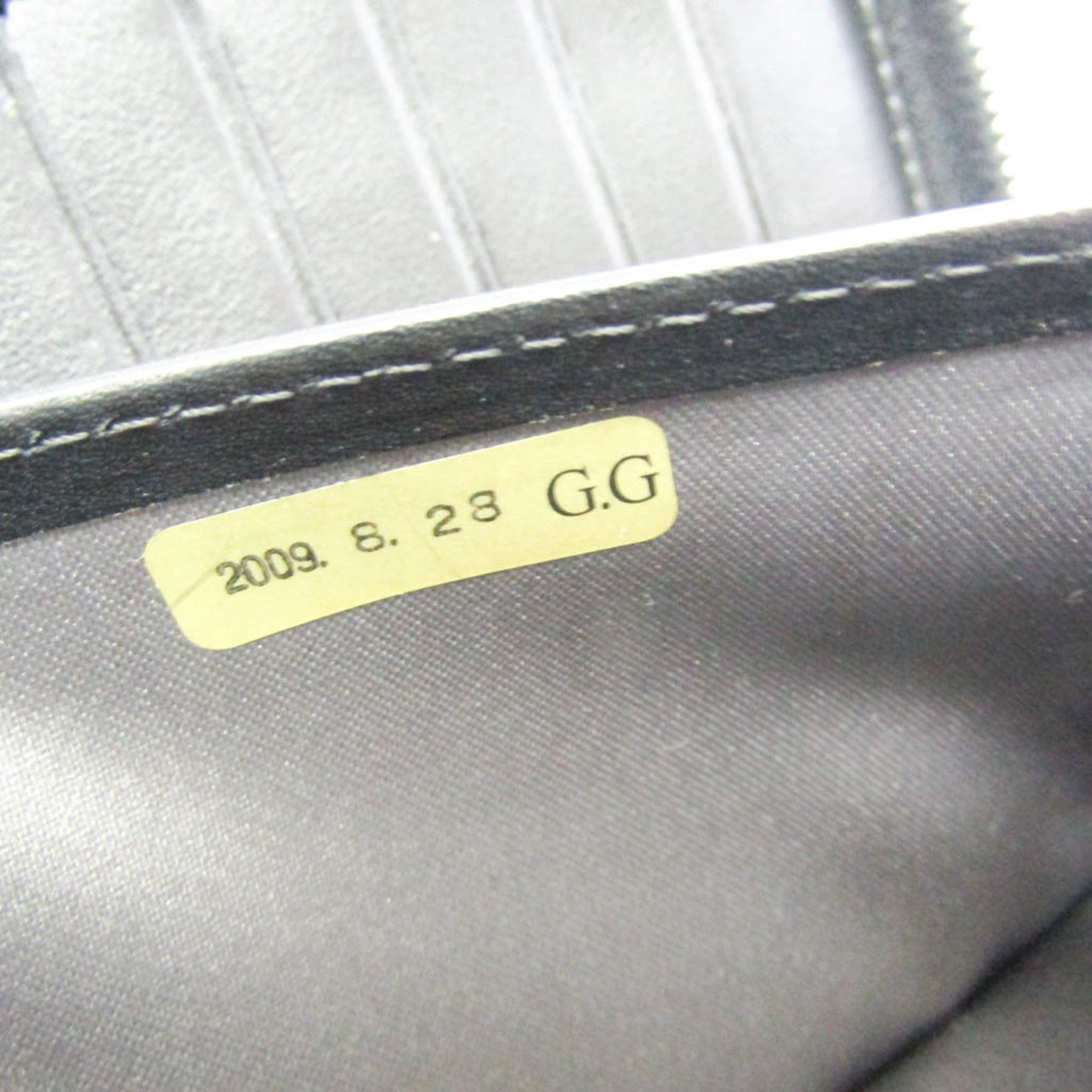 Chanel Black Patent Leather Wallet (Pre-Owned)