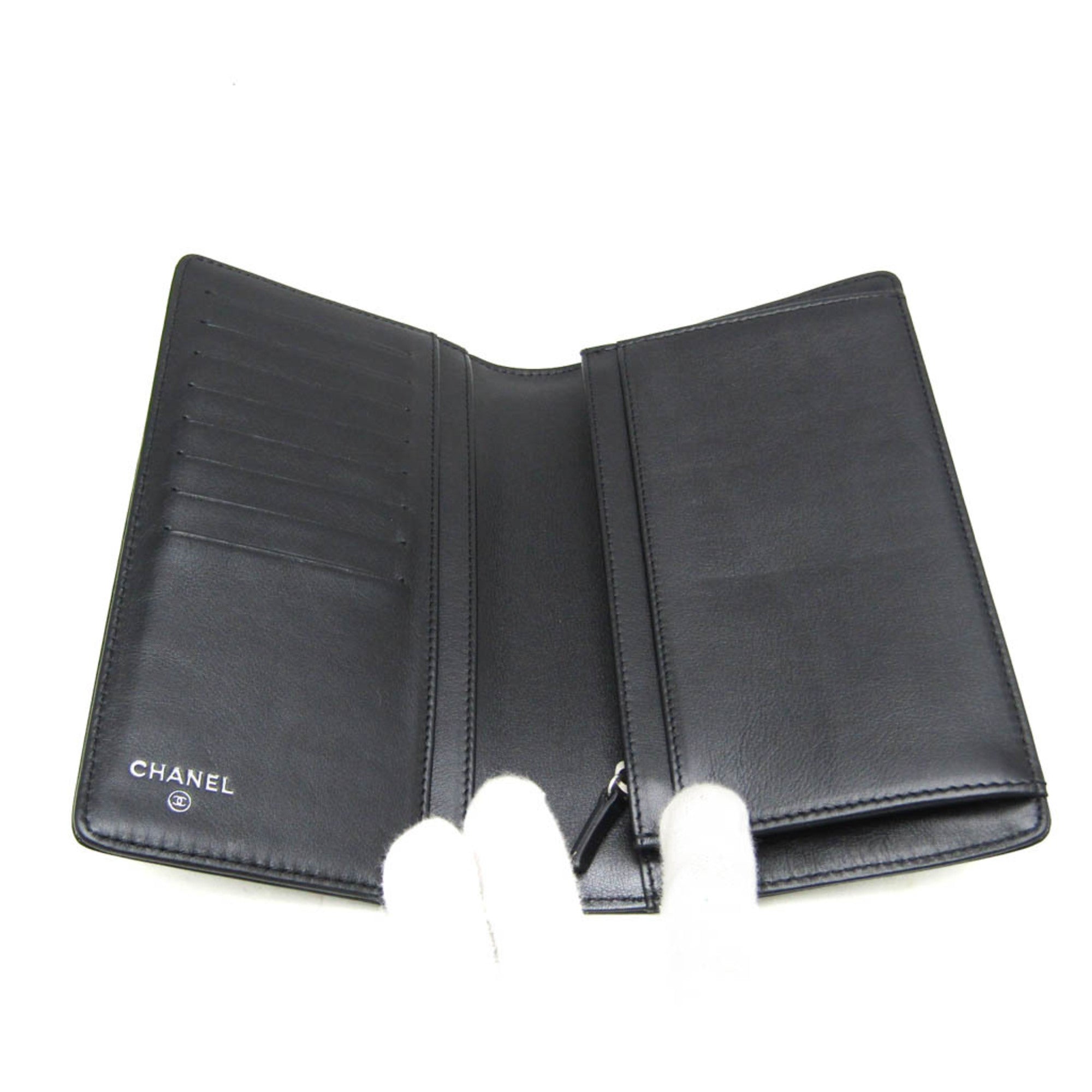 Chanel Camellia Black Patent Leather Wallet (Pre-Owned)