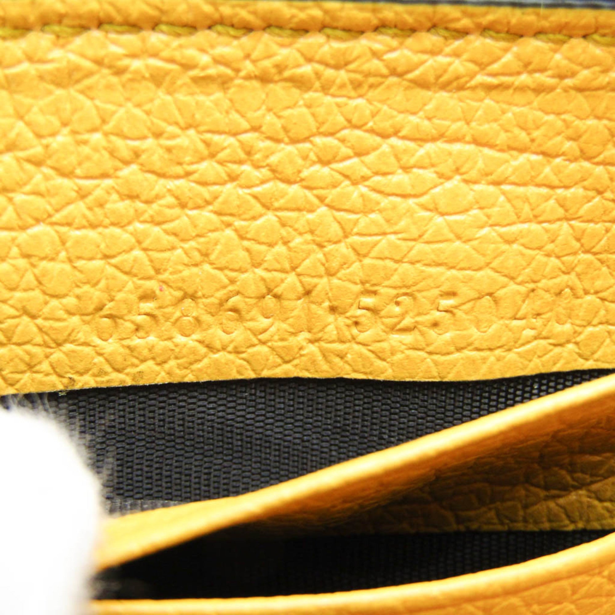 Gucci Logo Yellow Leather Wallet (Pre-Owned)