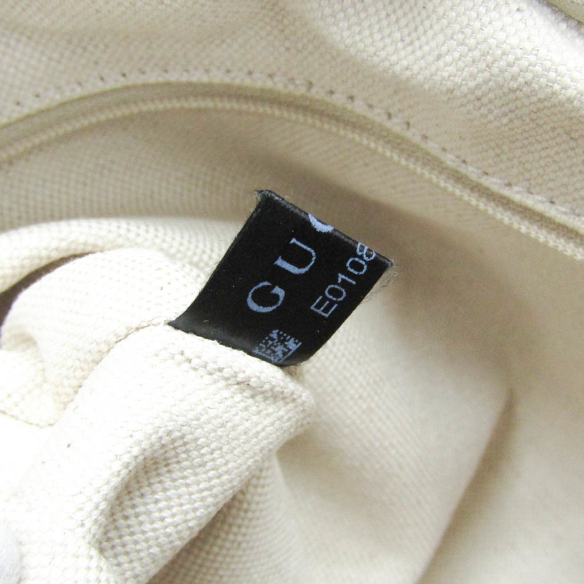Gucci Sukey Beige Canvas Handbag (Pre-Owned)