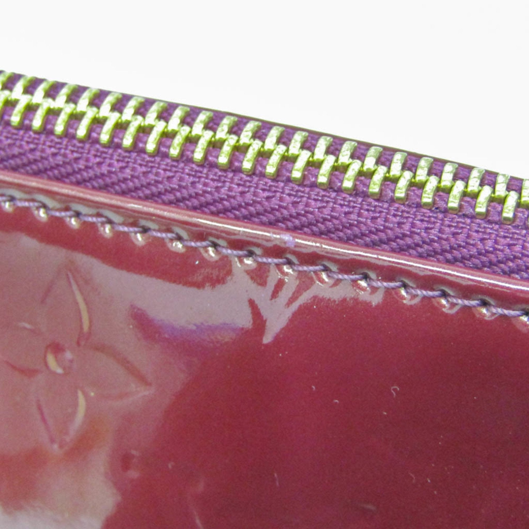Louis Vuitton Bellevue Pm Burgundy Patent Leather Handbag (Pre-Owned)