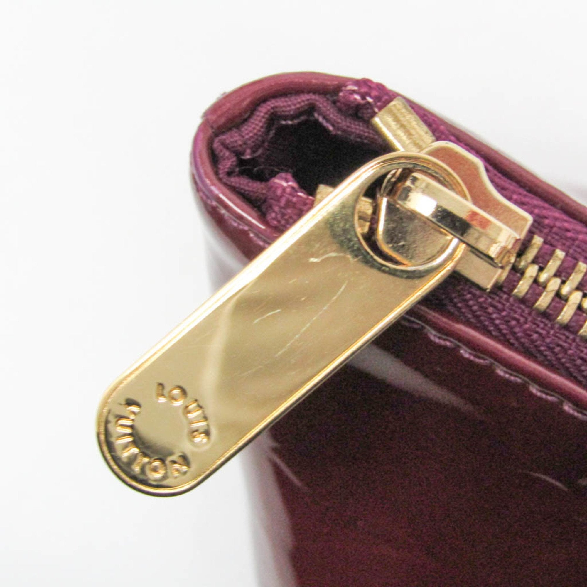 Louis Vuitton Bellevue Pm Burgundy Patent Leather Handbag (Pre-Owned)